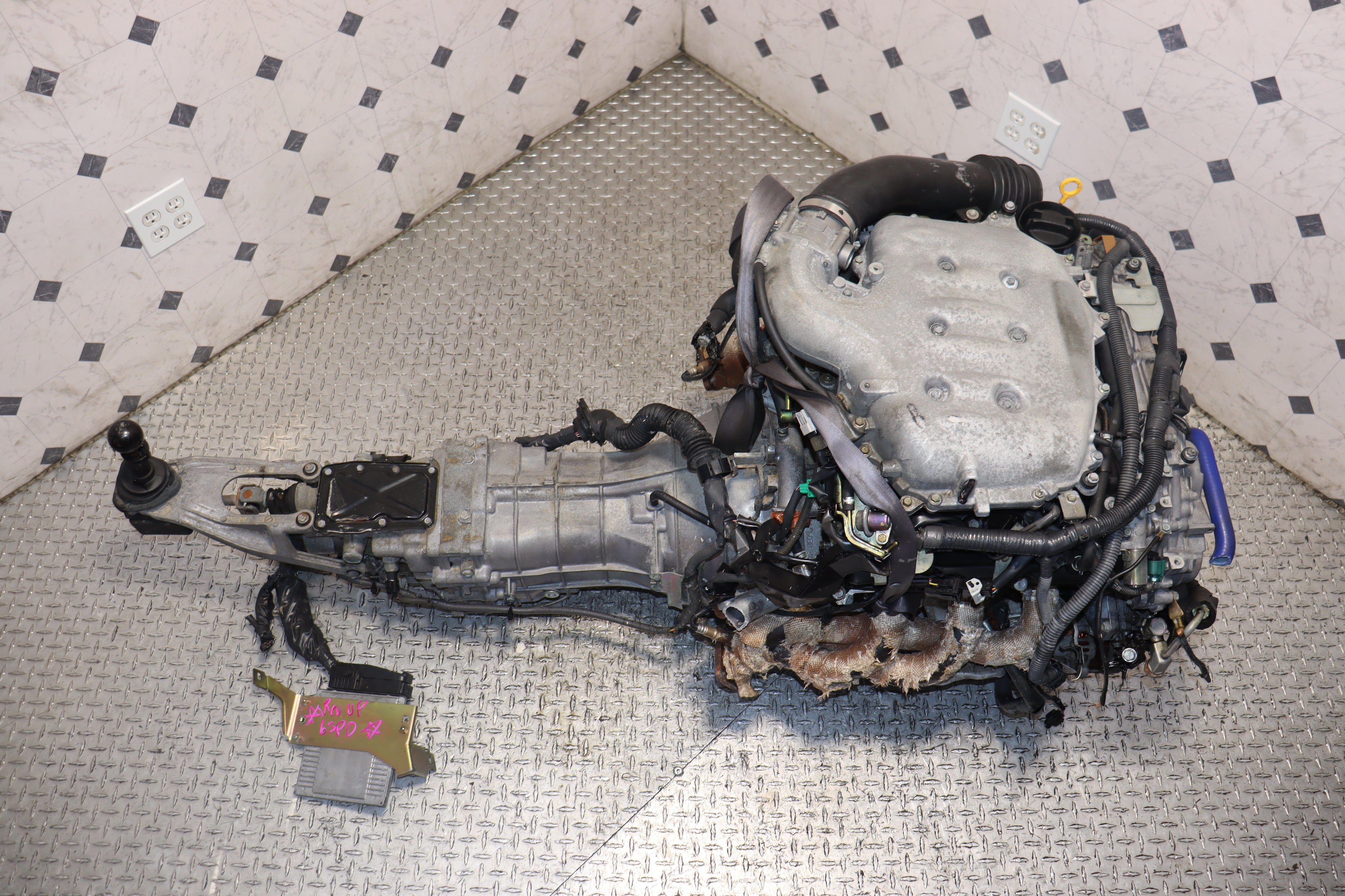 JDM Nissan 350Z G35 RevUp Engine & 6-Speed CD09 Transmission - High Performance Upgrade for Racing & Drifting | Perfect for Track Days & Car Enthusiasts