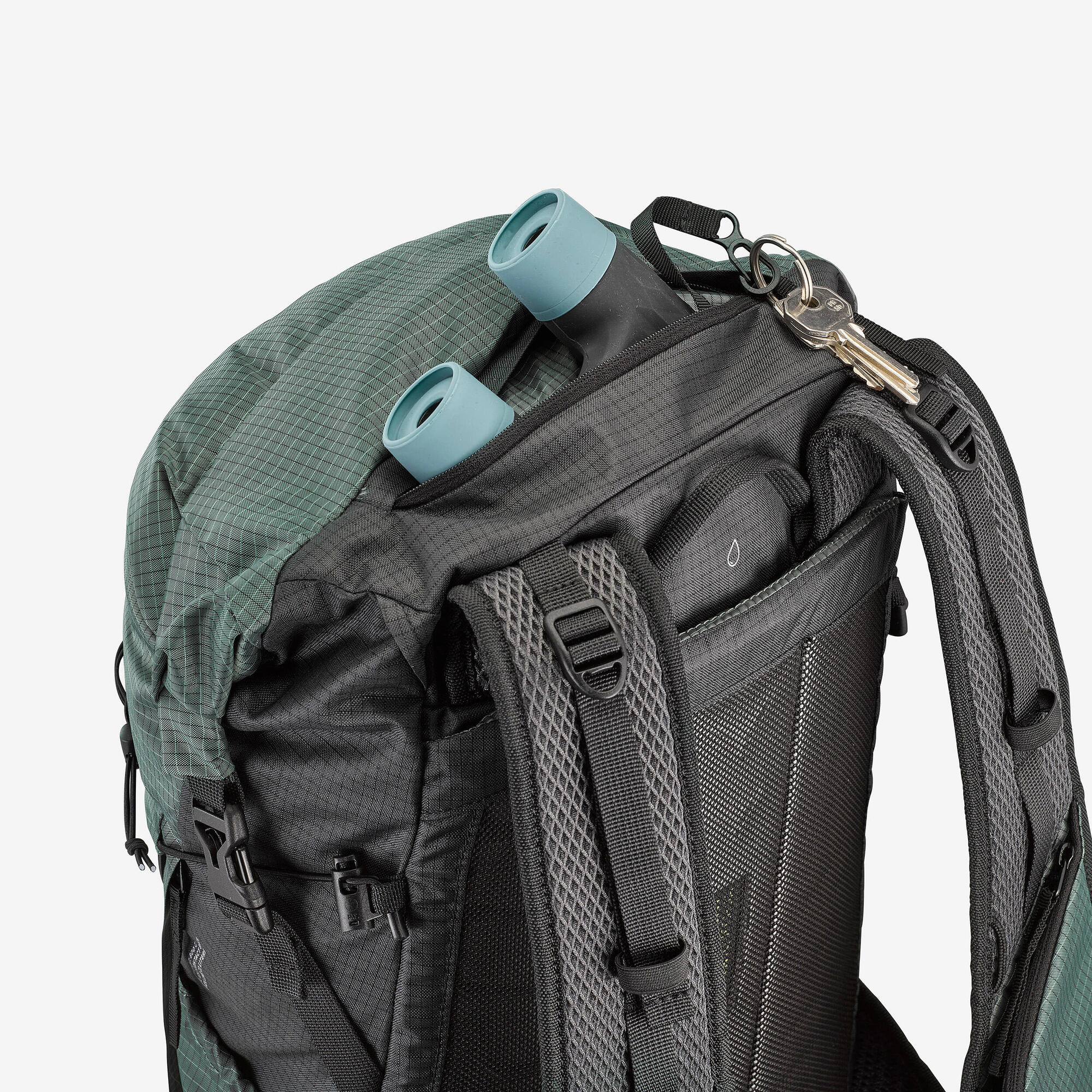 Quechua MH500 22L Lightweight Hiking Backpack - Waterproof Daypack for Outdoor Adventures, Camping & Travel | Perfect for Hiking, Trekking & Daily Commute