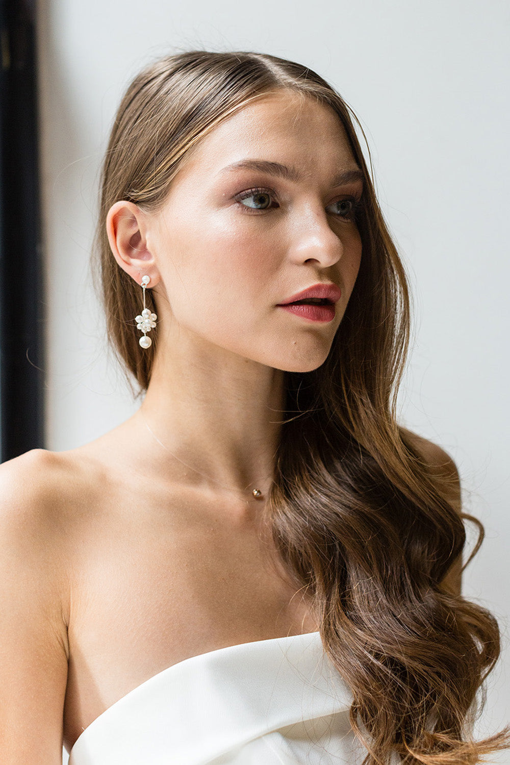 Stylish CASSIUS EARRINGS for Women - Trendy Gold Hoop Earrings for Everyday Wear - Perfect for Office, Party & Date Night Outfits
