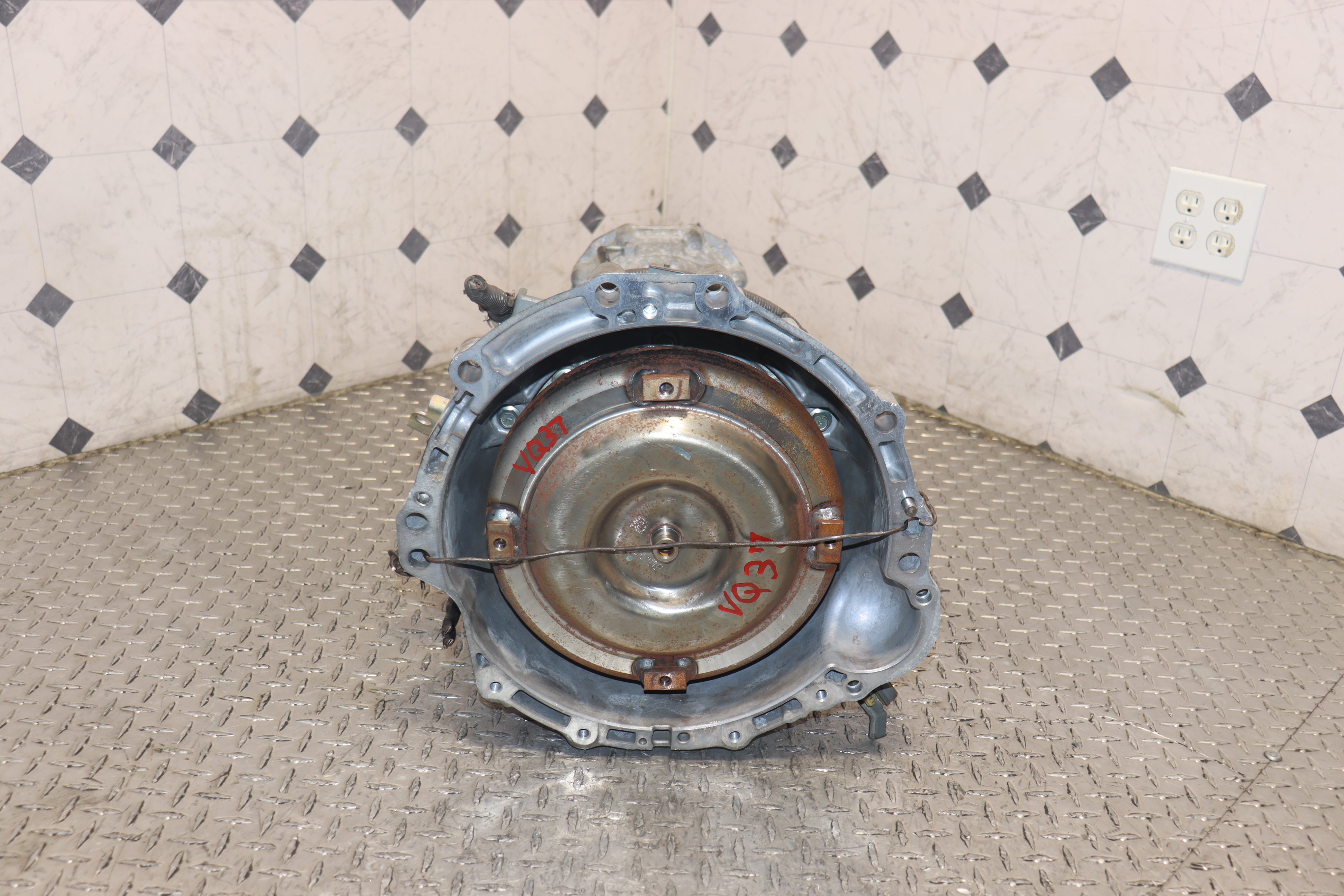 JDM VQ37 7-Speed Automatic Transmission for Infiniti Q70 (2014-2018), Q50/Q60 (2014-2015), G37 (2008-2013) & Nissan 370Z (2009-2019) - High Performance Replacement Part for Smooth Gear Shifting