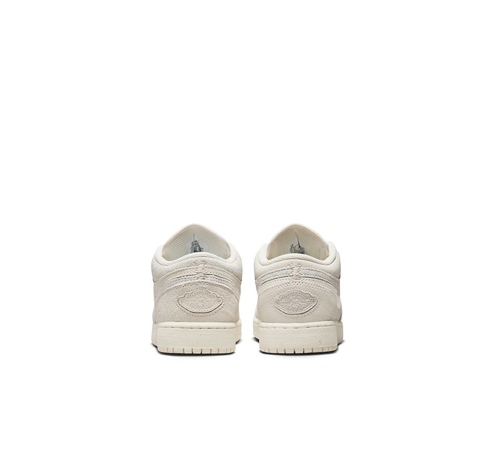 AIR JORDAN 1 LOW SE CRAFT (GS) - Stylish Basketball Sneakers for Women & Girls - Perfect for Sports, Casual Wear & Street Fashion