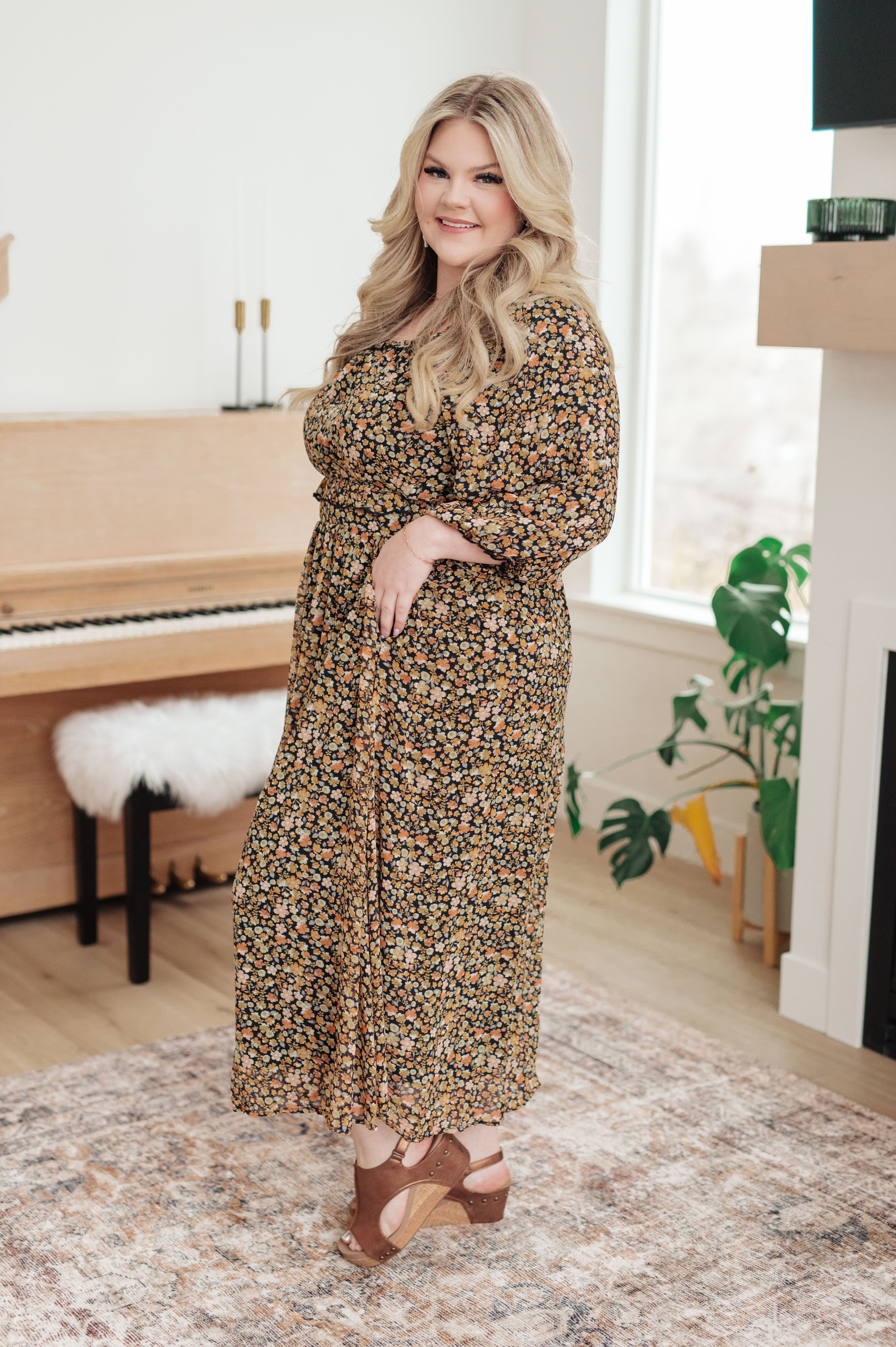 Floral Maxi Dress for Women - Elegant Long Summer Dress with Floral Print, Perfect for Beach Vacations, Weddings & Date Nights