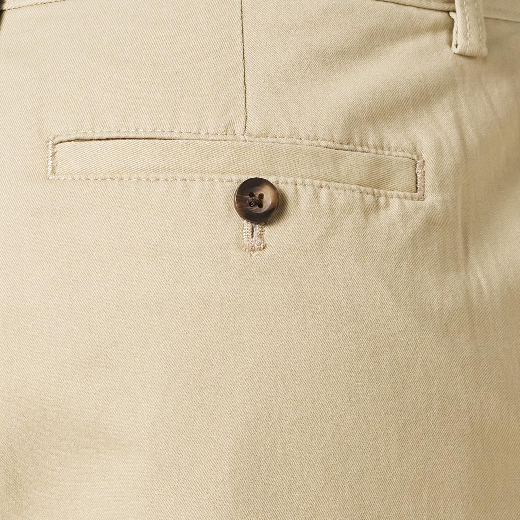 Amazon Essentials Men's Slim-Fit 9