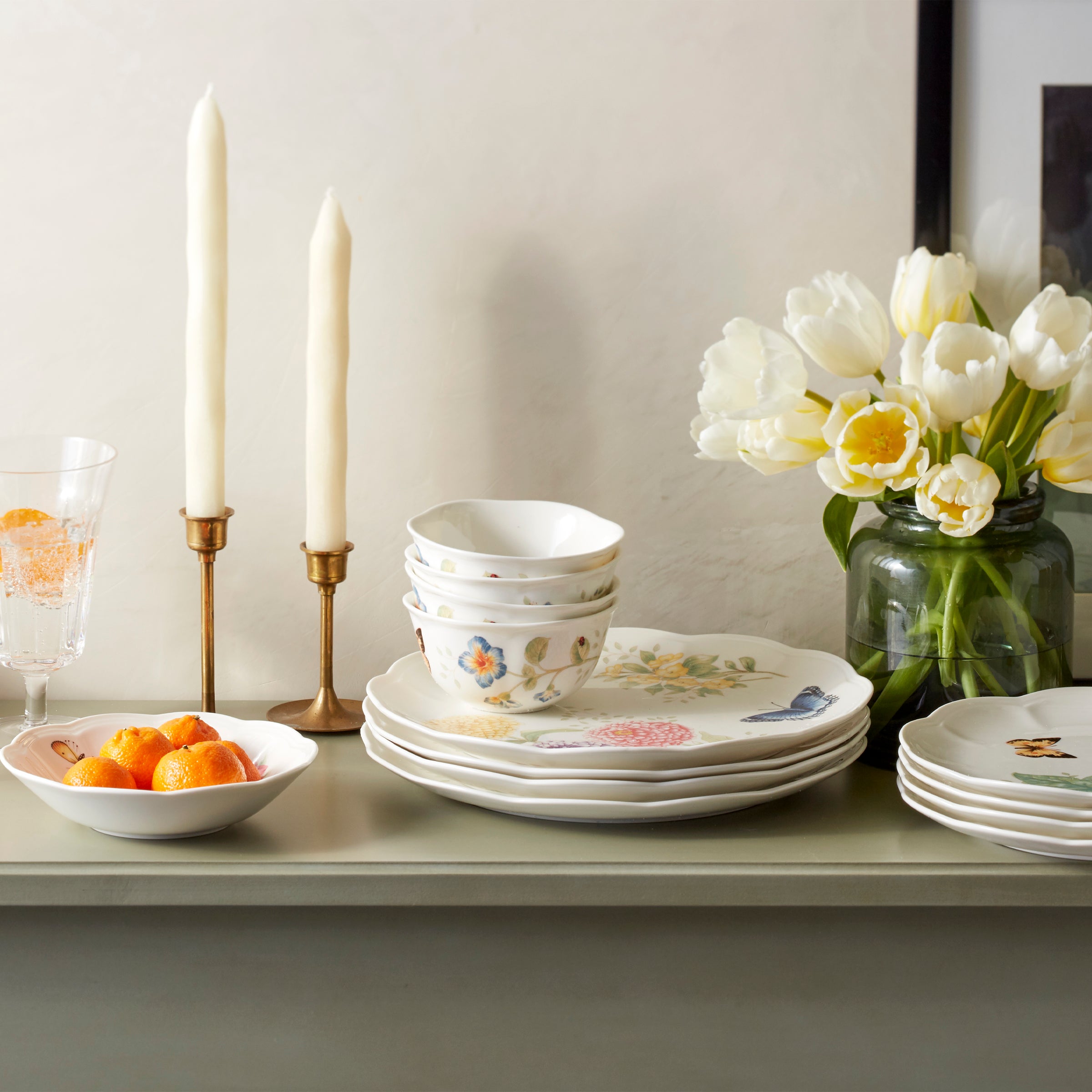 Butterfly Meadow 28-Piece Dinnerware Set - Porcelain Plates, Bowls & Mugs for Family Dining, Dinner Parties & Everyday Use
