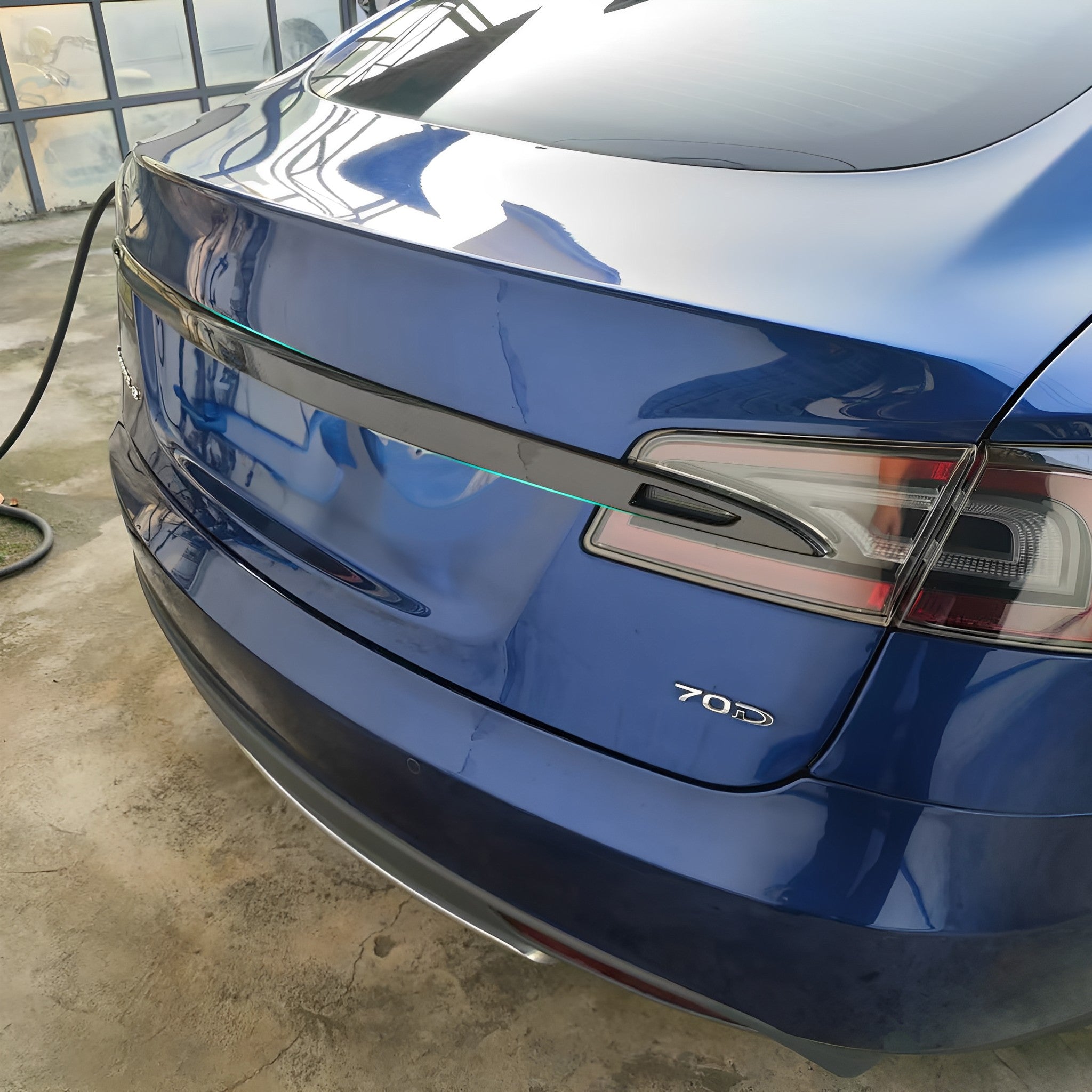 Premium Real Carbon Fiber Trunk Chrome Trim for Tesla Model S (2015-2020) - Lightweight & Durable Exterior Upgrade for Enhanced Style & Protection
