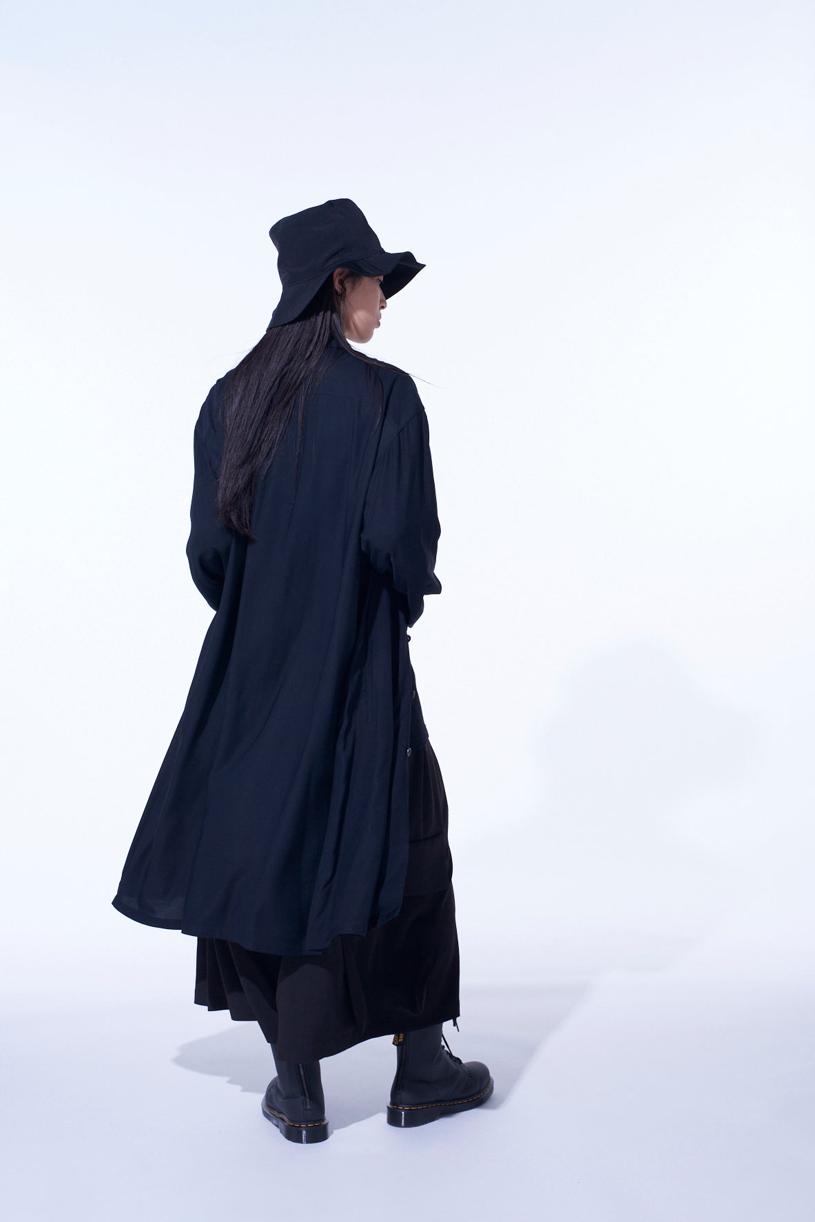 Stylish Crepe de Chine Cropped Wide Pants with Gusseted Flap Pockets - Women's High Waist Loose Fit Trousers for Casual Wear & Office Outfits