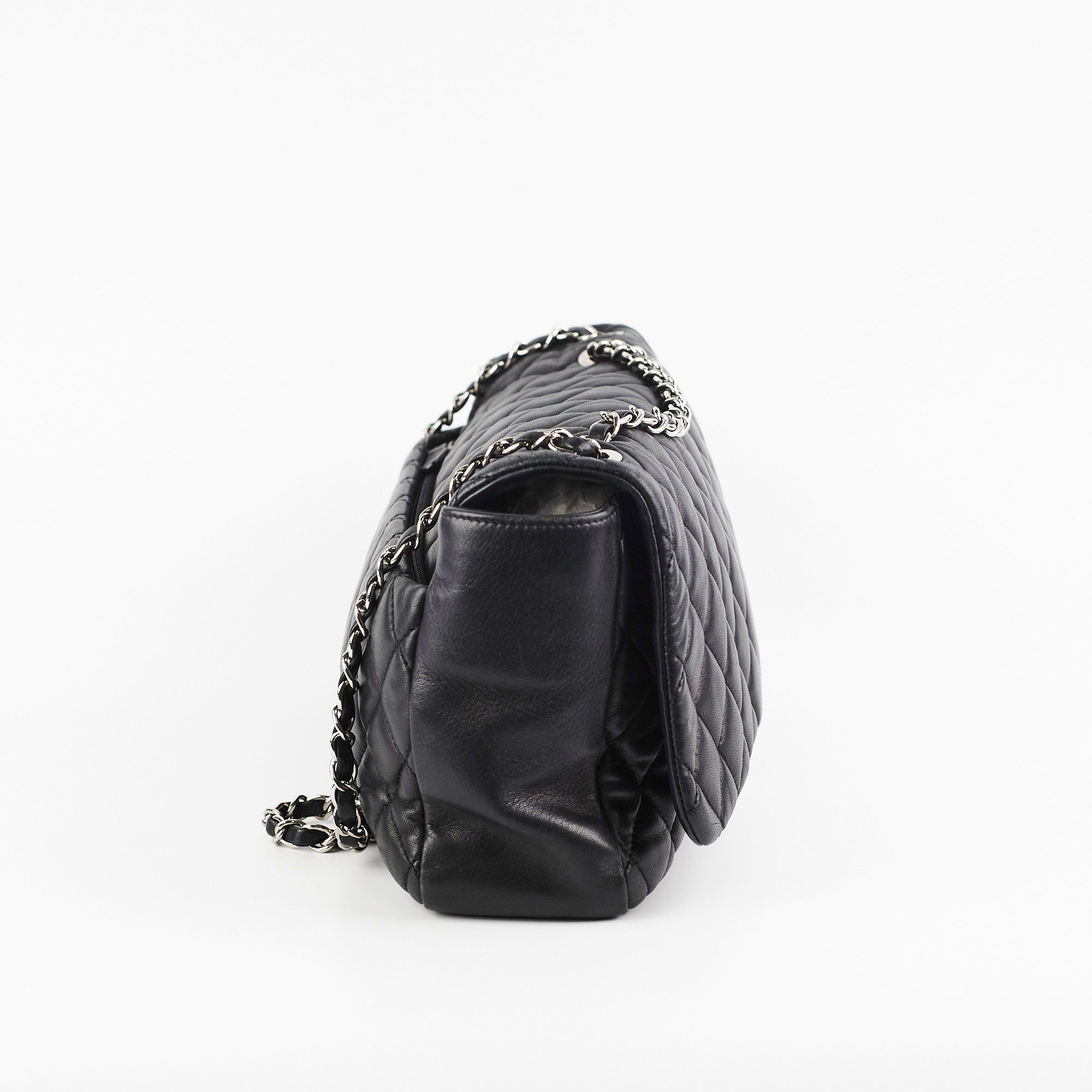 Chanel Classic Flap Bag Black Leather Shoulder Bag for Women - Perfect for Evening Parties, Date Nights & Luxury Fashion Accessories