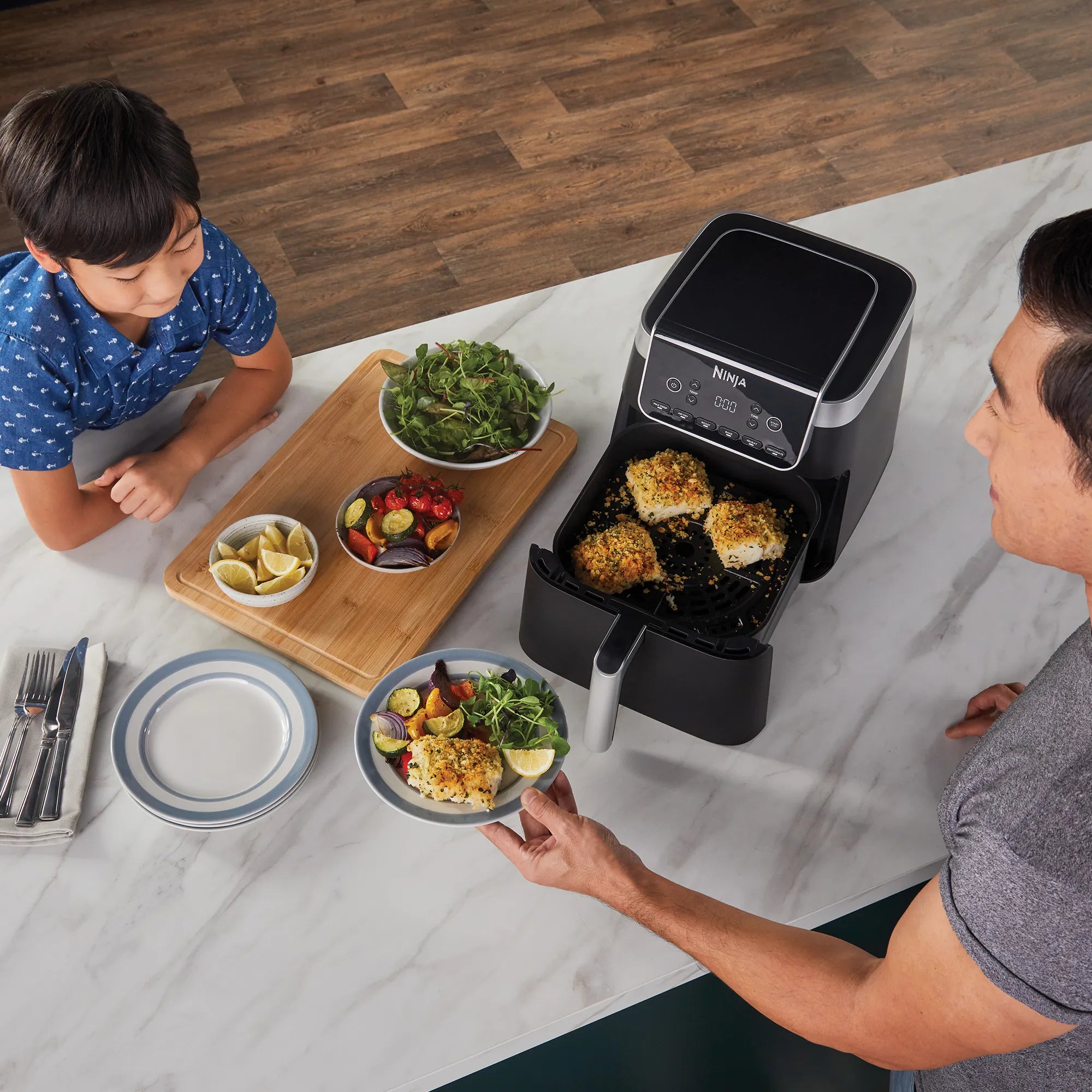 Ninja Air Fryer Pro XL 6.2L Large Capacity Digital Air Fryer for Healthy Cooking - Perfect for Family Meals, Snacks, and Quick Meals