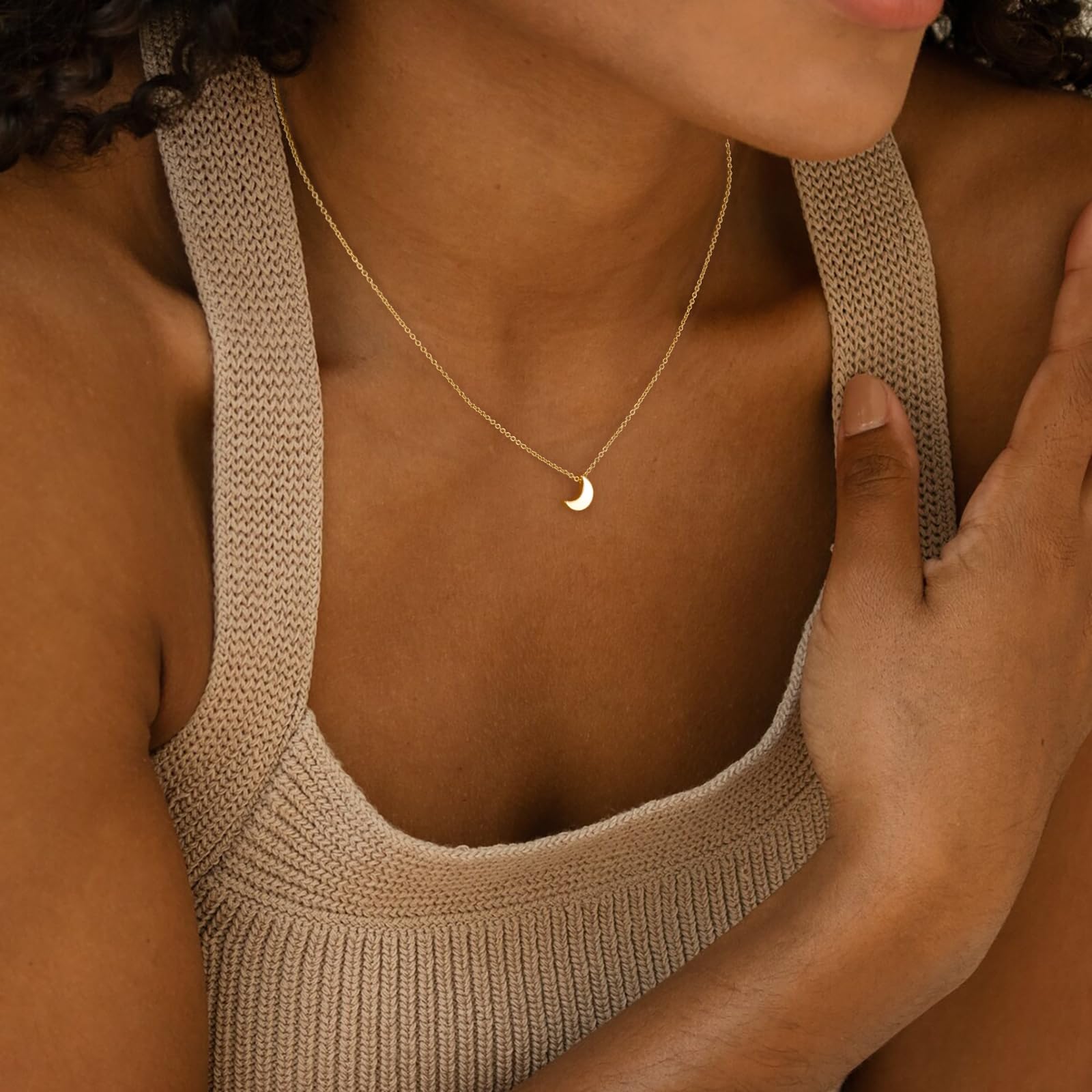 Tasiso 14K Gold Moon and Star Pendant Necklace for Women - Delicate Crescent Moon & Tiny Star Charm Minimalist Jewelry - Perfect for Everyday Wear, Date Nights & Special Occasions