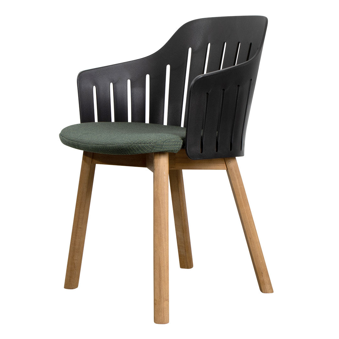 Premium Outdoor Chair with Comfortable Seat Cushion & Durable Wood Base - Perfect for Patio, Garden, Poolside & Backyard Relaxation