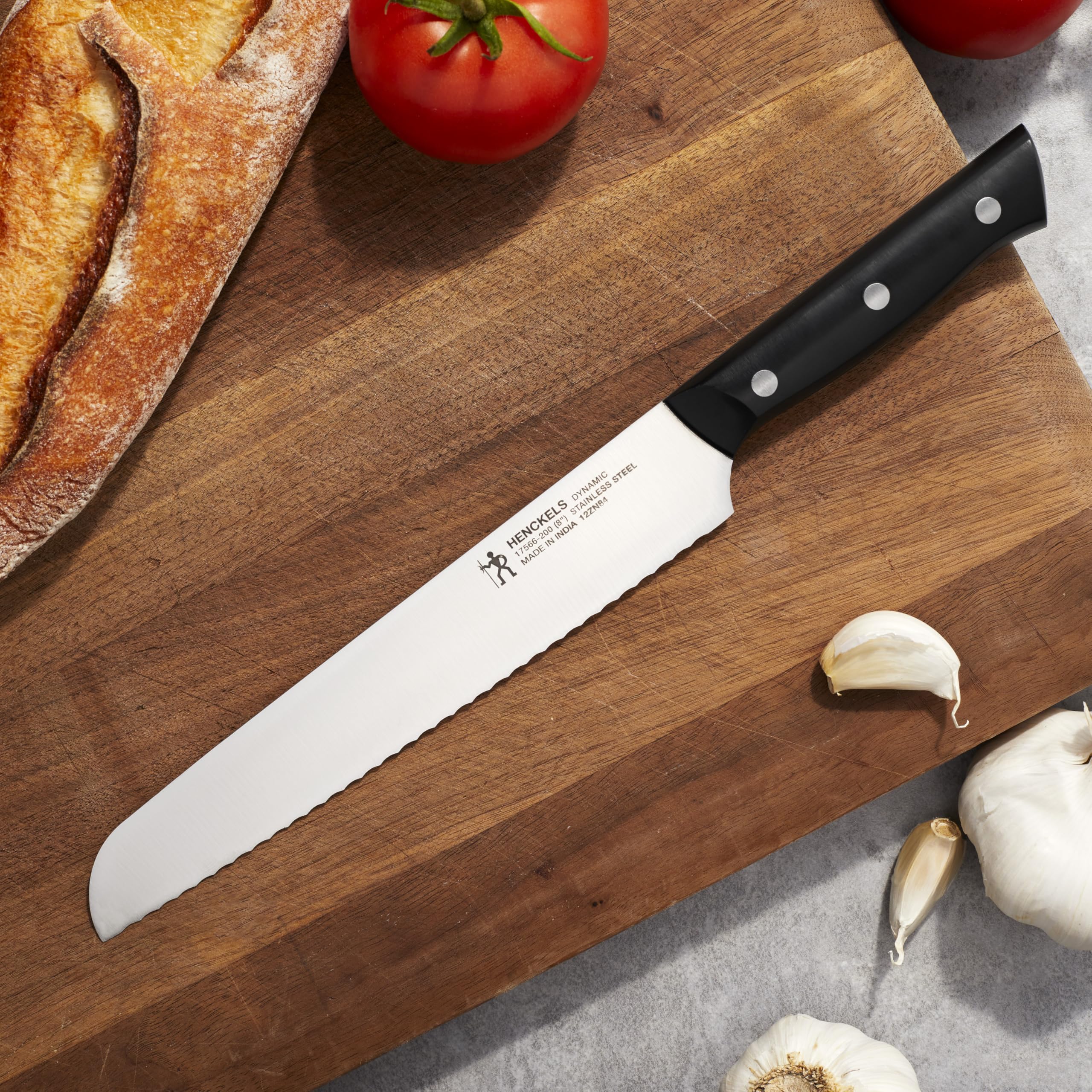 HENCKELS Dynamic 8-inch Razor-Sharp Bread Knife - German Engineered Stainless Steel Cake Knife with 100+ Years of Mastery - Perfect for Slicing Bread, Cakes, Pastries and Baked Goods
