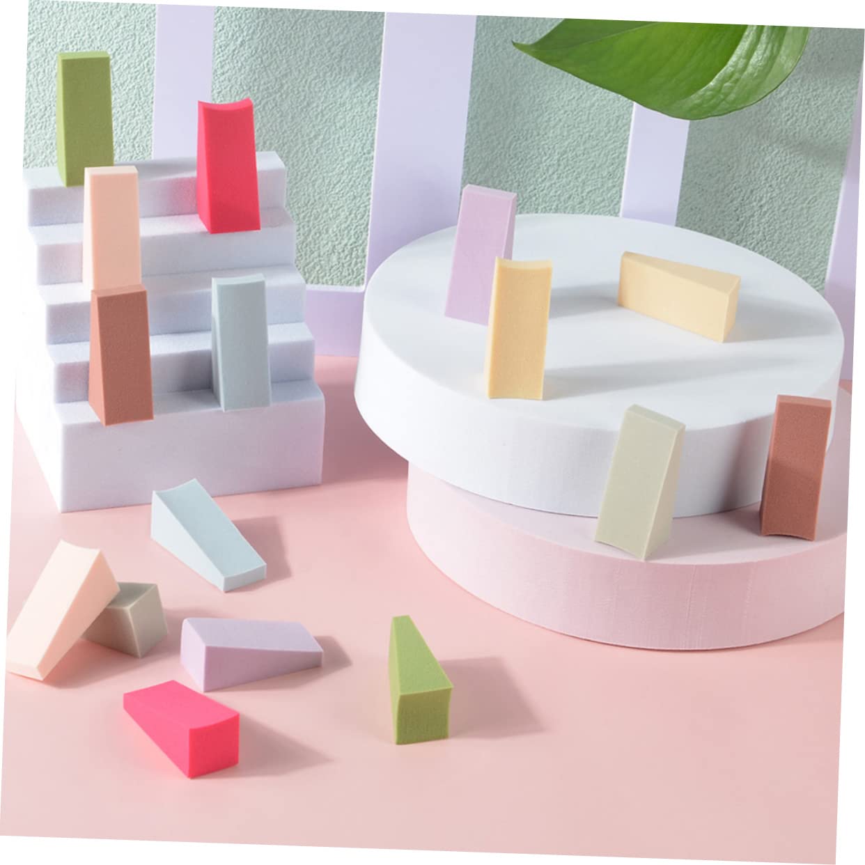 FRCOLOR 4 Sets Makeup Sponges & Nail Art Wedges - 24pcs Gradient Manicure Sponges for DIY Nail Design | Perfect for Professional Salon, Home Manicure & Beauty Enthusiasts