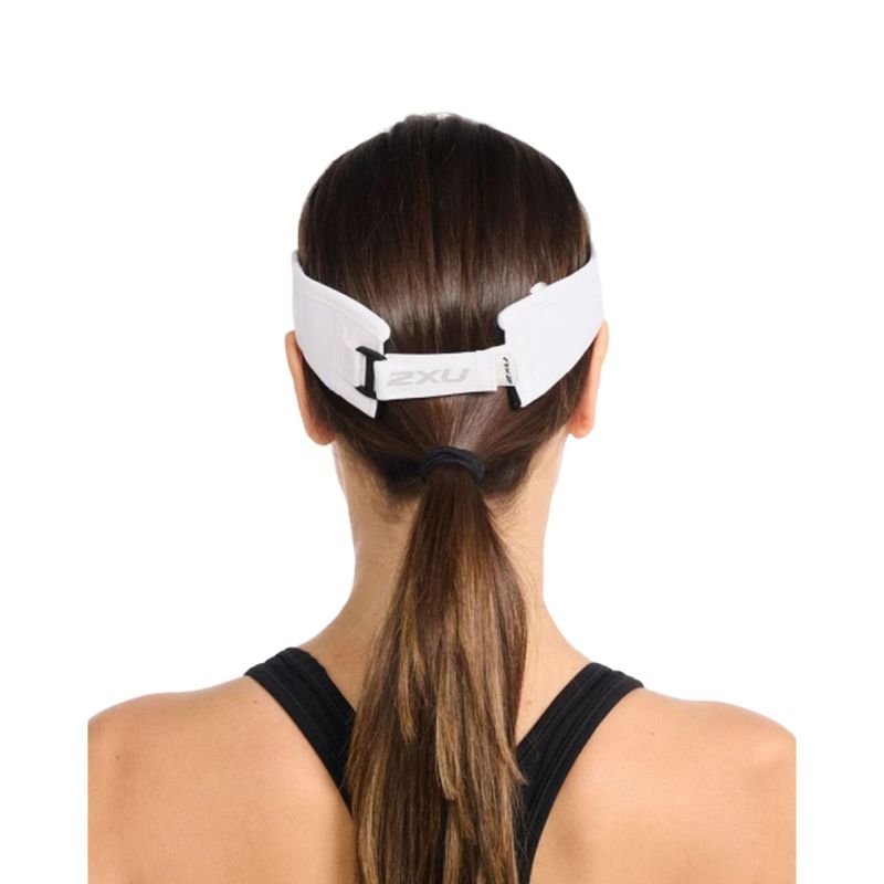 2XU Performance Running Visor for Men & Women - Lightweight, Sweat-Wicking Sun Protection for Outdoor Running, Cycling, Hiking & Sports