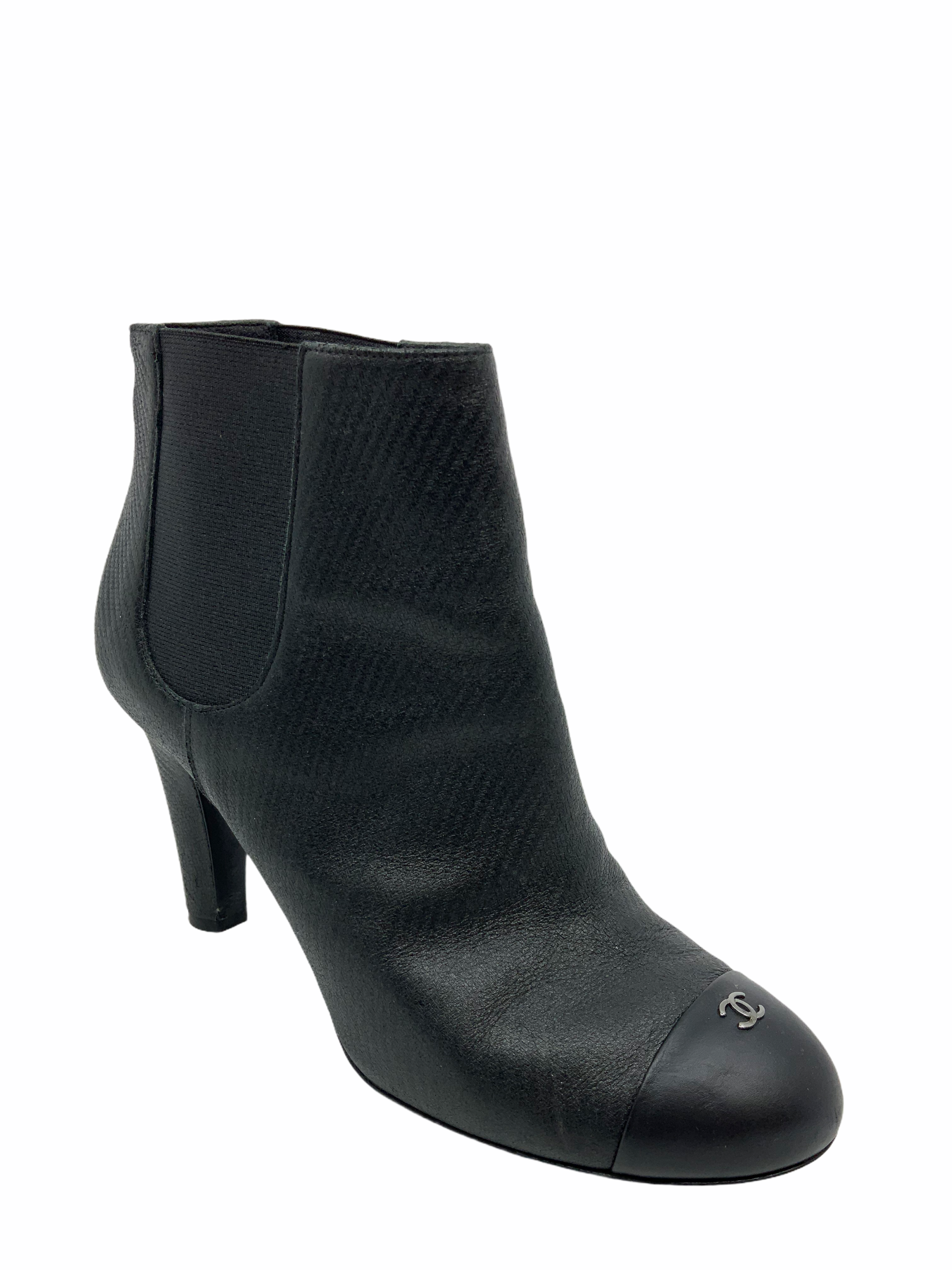 Chanel Black Textured Leather CC Cap Toe Ankle Boots Women's Size 7 - Perfect for Office Wear, Date Nights & Fall Fashion Outfits
