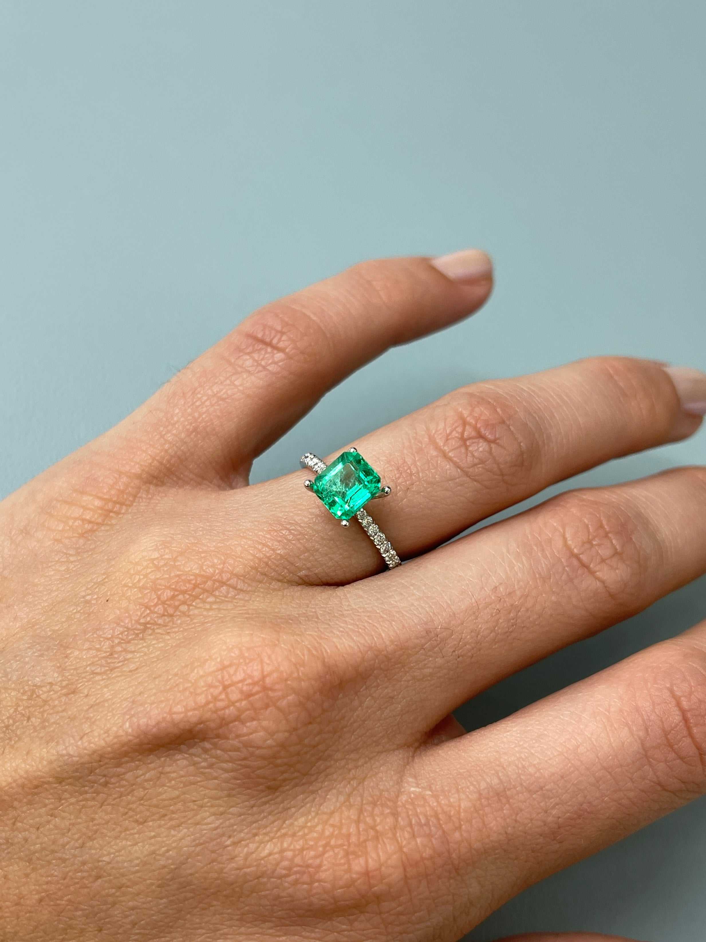 1.68 Carat 7.5x7mm Muzo Yellowish Green Asscher Cut Natural Colombian Emerald - Loose Gemstone for Jewelry Making, Engagement Rings & Luxury Collections
