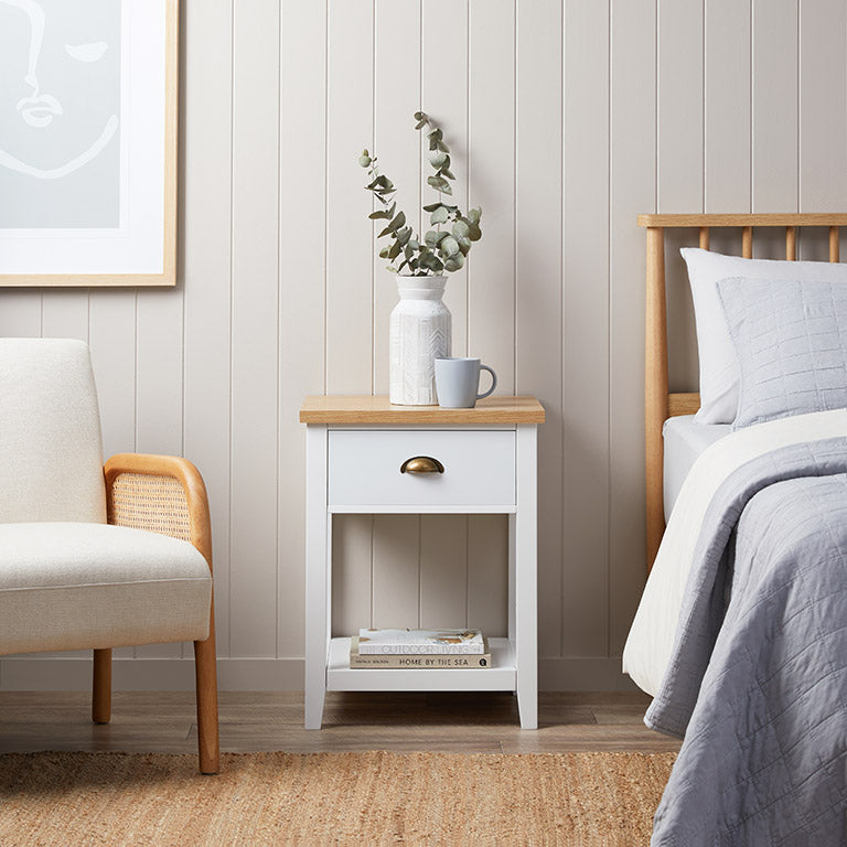 Modern Wooden Bedside Table with Drawer - Nightstand for Bedroom, Living Room, or Office - Compact Storage Solution for Books, Lamps, and Essentials