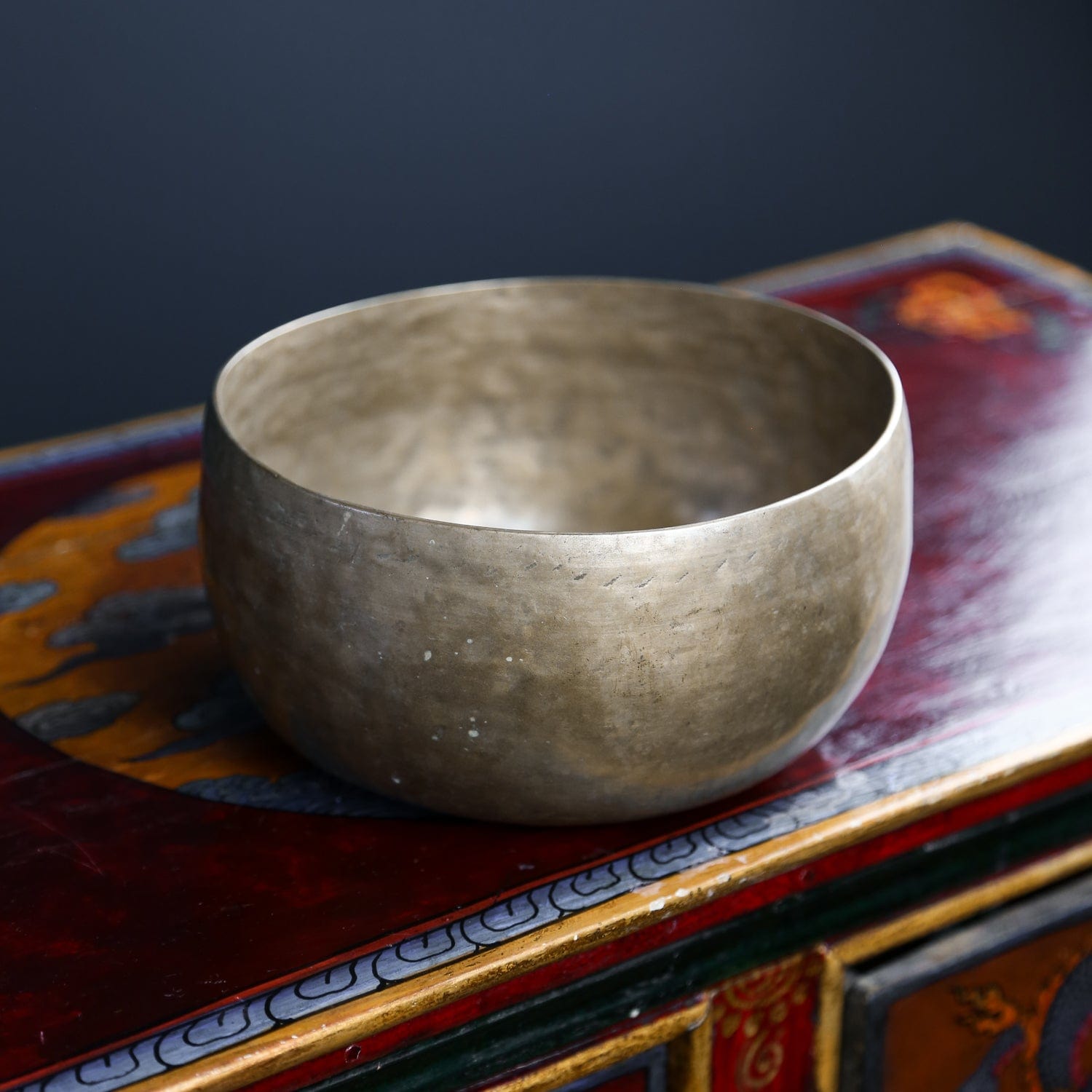 Healing Heart Chakra Singing Bowl - Antique Tibetan Meditation Bowl for Sound Therapy, Yoga & Spiritual Healing | Perfect for Meditation, Chakra Balancing & Stress Relief