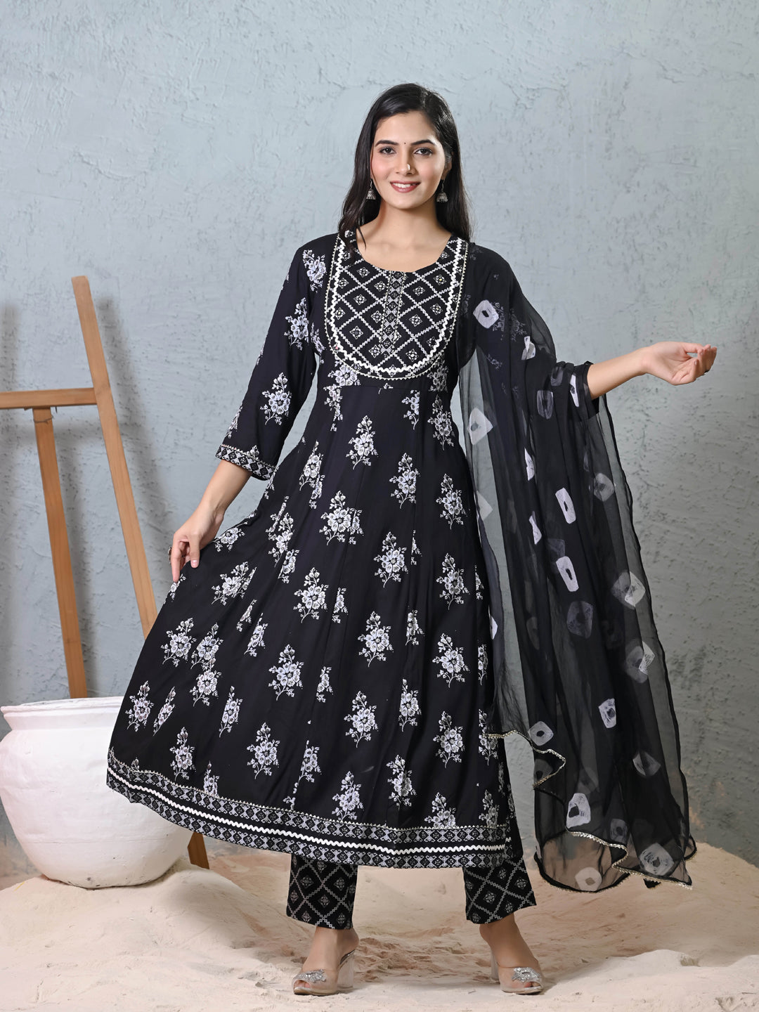 Trendy Black Embroidered Anarkali Dress for Women - Elegant Designer Party Wear for Weddings, Festivals & Special Occasions