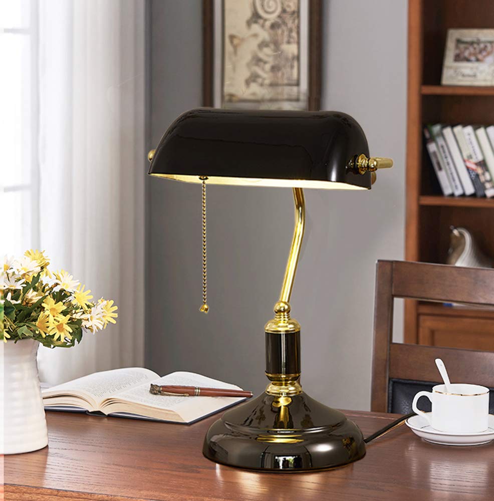 Vintage Brass Finish Bankers Desk Lamp with Pull Chain Switch - Antique Traditional Style Table Lamp for Study, Reading, Office, Bedroom & Living Room | Perfect for Home Office, Nightstand & Cozy Reading Nook
