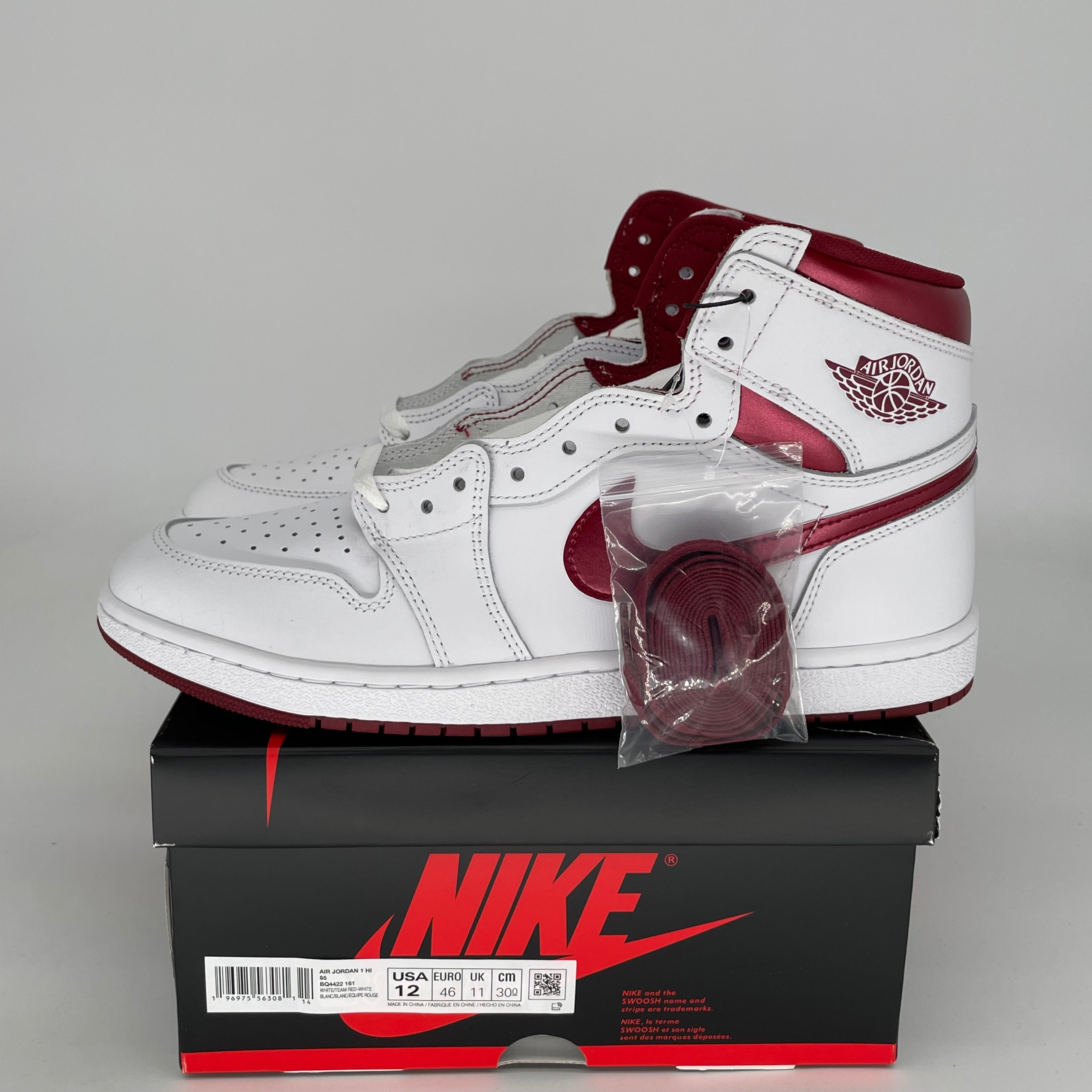 AIR JORDAN 1 Retro High OG '85 Metallic Burgundy Men's Basketball Shoes Size 12 (BQ4422-161) - Vintage Style Sneakers for Casual Wear & Street Fashion