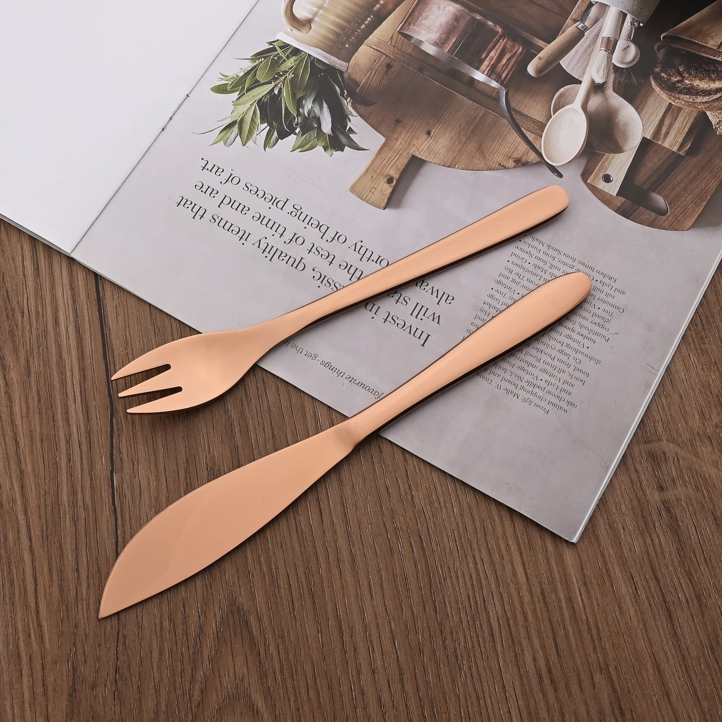 Premium Titanium Rose Gold Plated Steak Knives Set - 4-Piece Stainless Steel Dinner Knives with Mirror Polish & Plain Edge - Dishwasher Safe - Perfect for Steak Dinners, BBQ Parties & Fine Dining