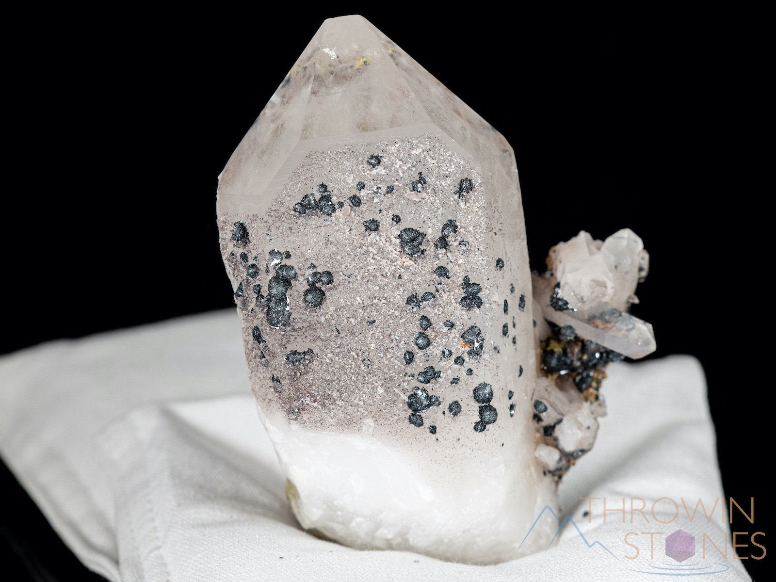 Natural QUARTZ Raw Crystal Cluster with Specular HEMATITE - Healing Stones for Home Decor, Housewarming Gift, Meditation & Spiritual Healing (40098) - Perfect for Office Desk, Yoga Space & Feng Shui Arrangement