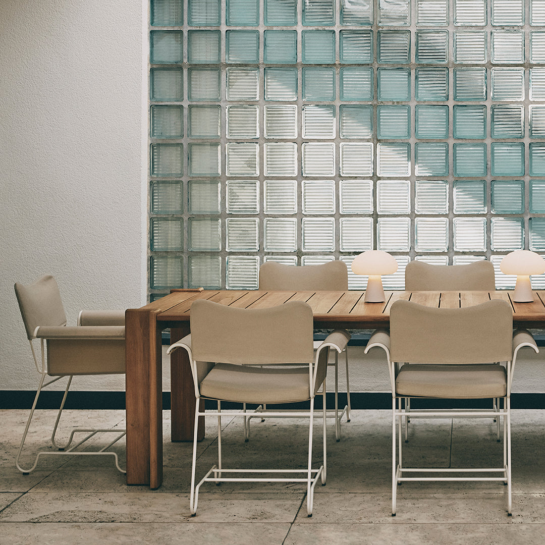 Modern Atmosfera Dining Table - Elegant Wooden Kitchen Table for 6-8 People, Perfect for Family Dinners & Entertaining Guests