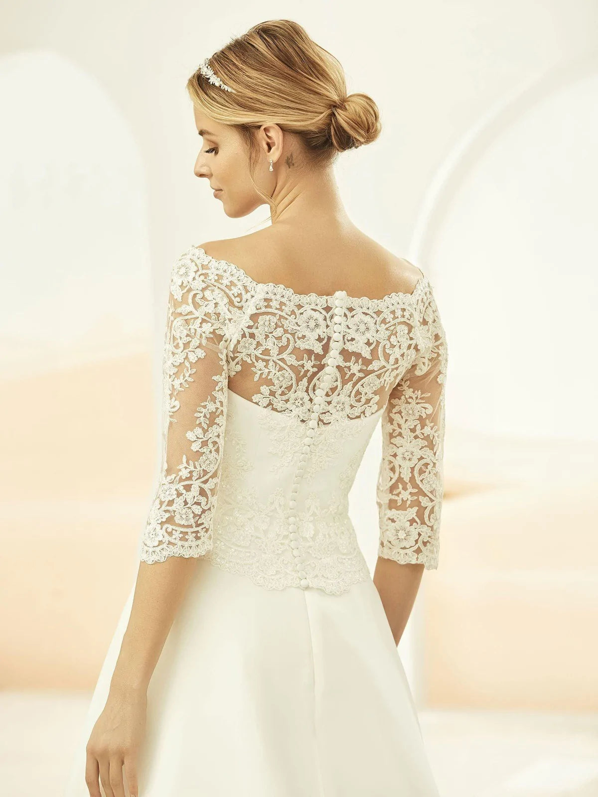 Bianco Evento Ivory Lace Bolero Bridal Cover Up - Elegant Wedding Dress Shawl for Brides, Church Ceremony & Outdoor Photo Shoots