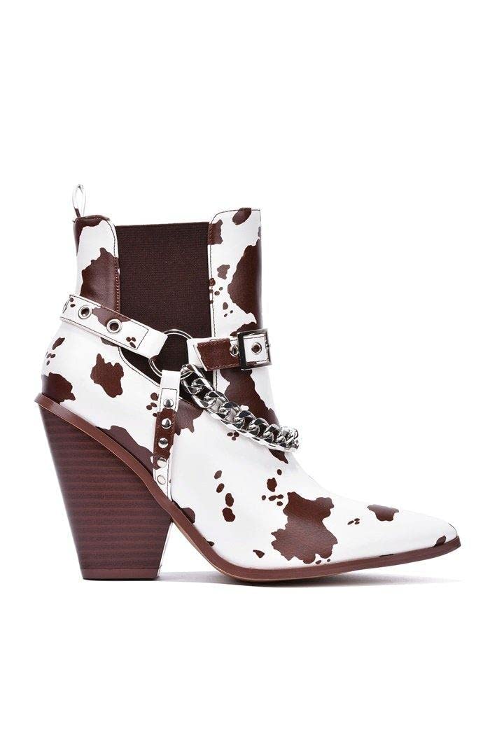 Cape Robbin Women's Cowboy Boots - Western Cowgirl Ankle Boots with Chunky Block Heels | Fashionable Dress Boots for Women | Perfect for Country Music Festivals, Rodeo Events & Night Out