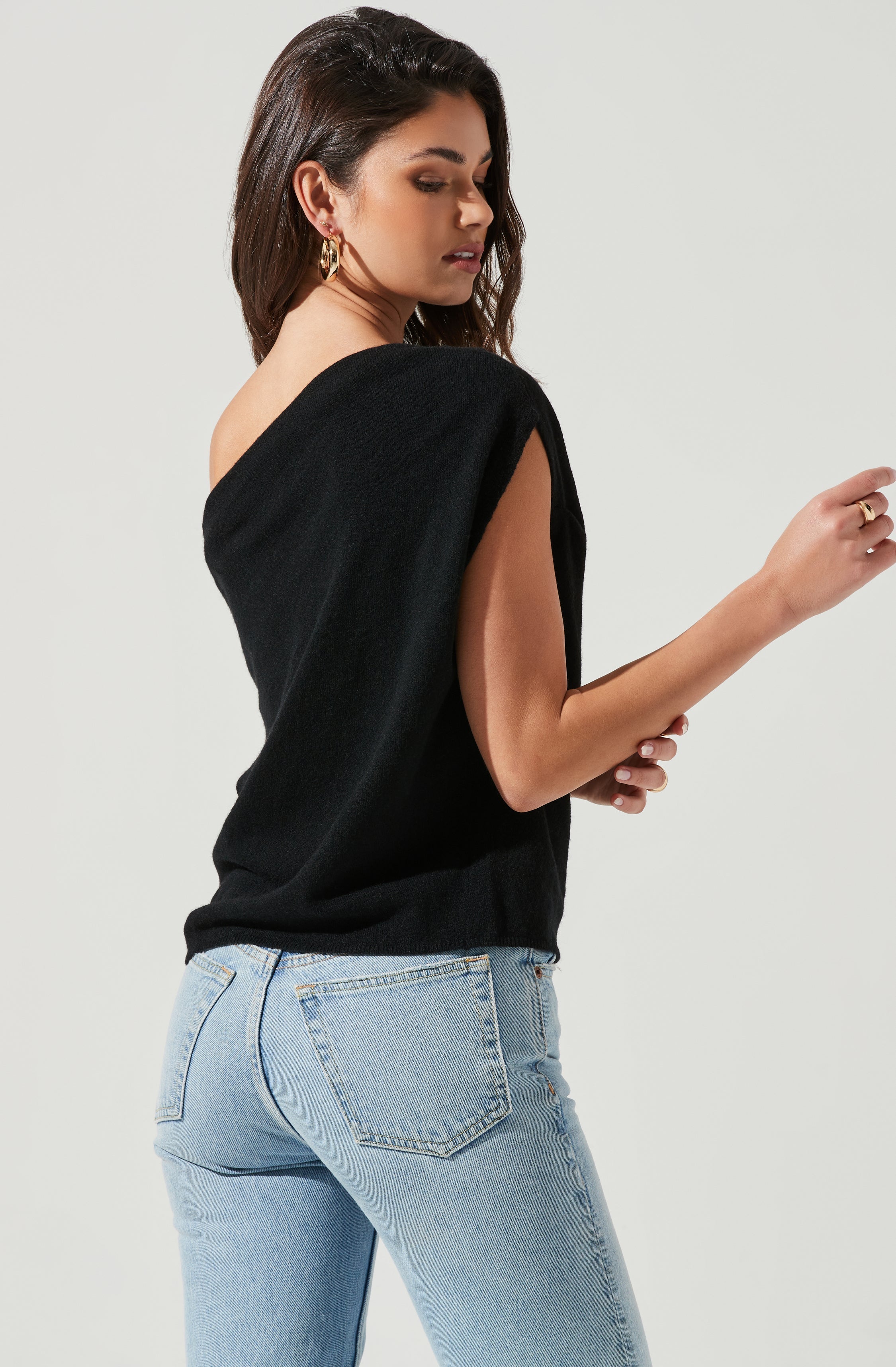 Devin Women's Sleeveless One Shoulder Knit Sweater - Sexy Off Shoulder Pullover for Date Night & Evening Parties