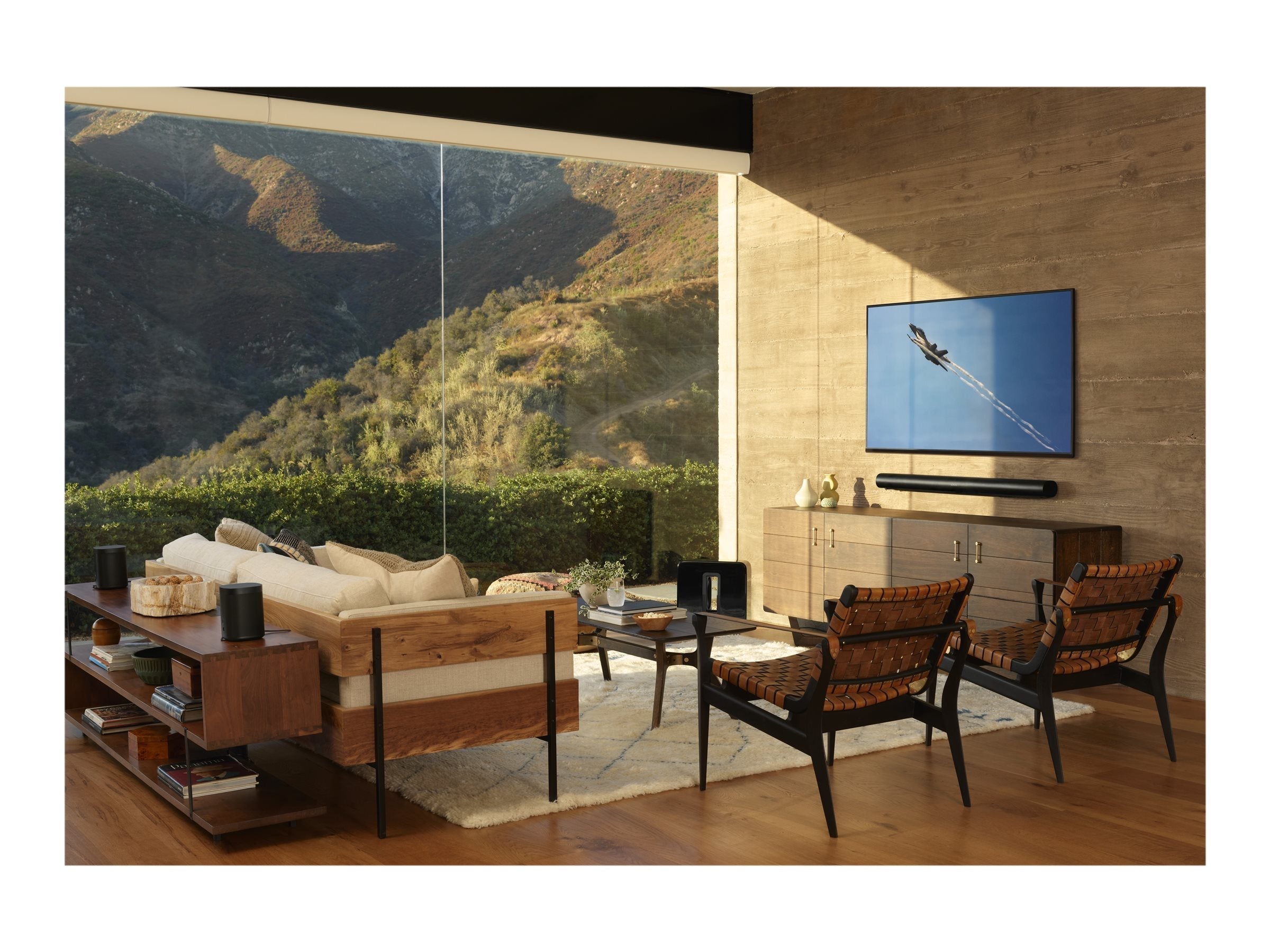 Sonos Arc Soundbar - Premium Dolby Atmos Home Theater Speaker for TV, Movies & Music - Perfect for Living Room & Home Entertainment Systems