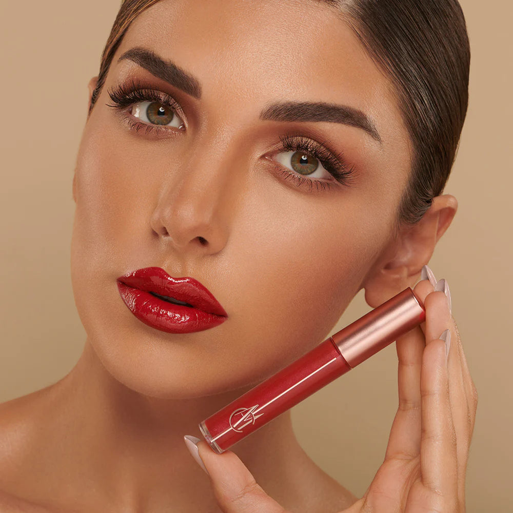Anna Marti Cosmetics Velvet Lip Gloss - Hydrating Matte Liquid Lipstick, Long Lasting & Non-Sticky, Vegan & Cruelty Free (Perfect for Date Night, Parties & Everyday Wear)