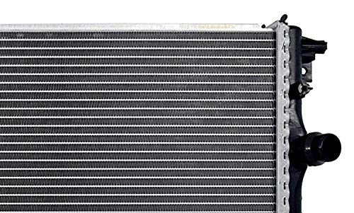 High-Performance Aluminum Radiator for Cars & Trucks - Efficient Engine Cooling for Daily Commute & Long Road Trips