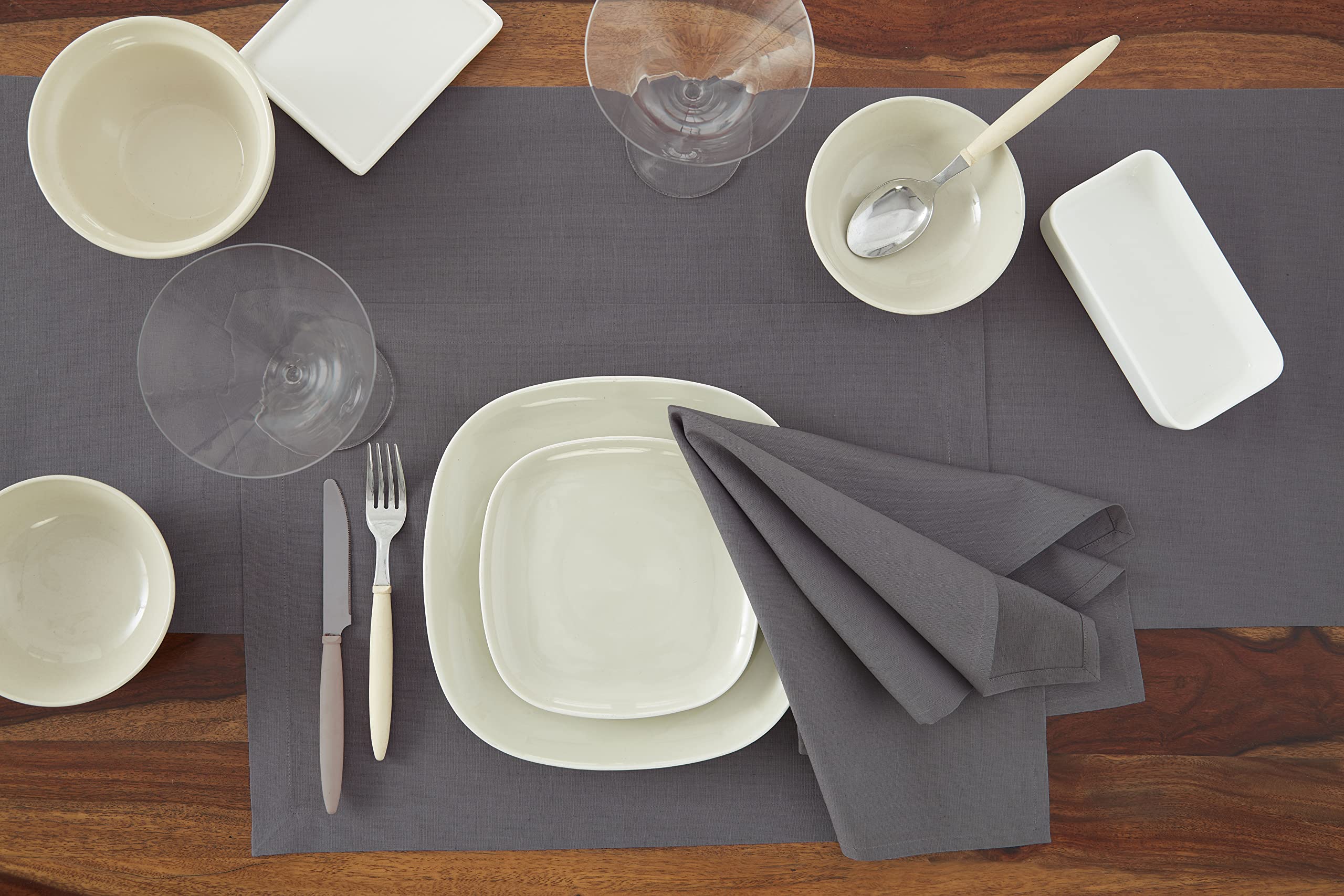 Solino Home 20x20 Inch Cotton Linen Dinner Napkins Set of 4 - Premium Handcrafted Grey Table Napkins for Spring, Mother's Day & Easter Decor - Machine Washable for Everyday Use, Dinner Parties & Holiday Gatherings