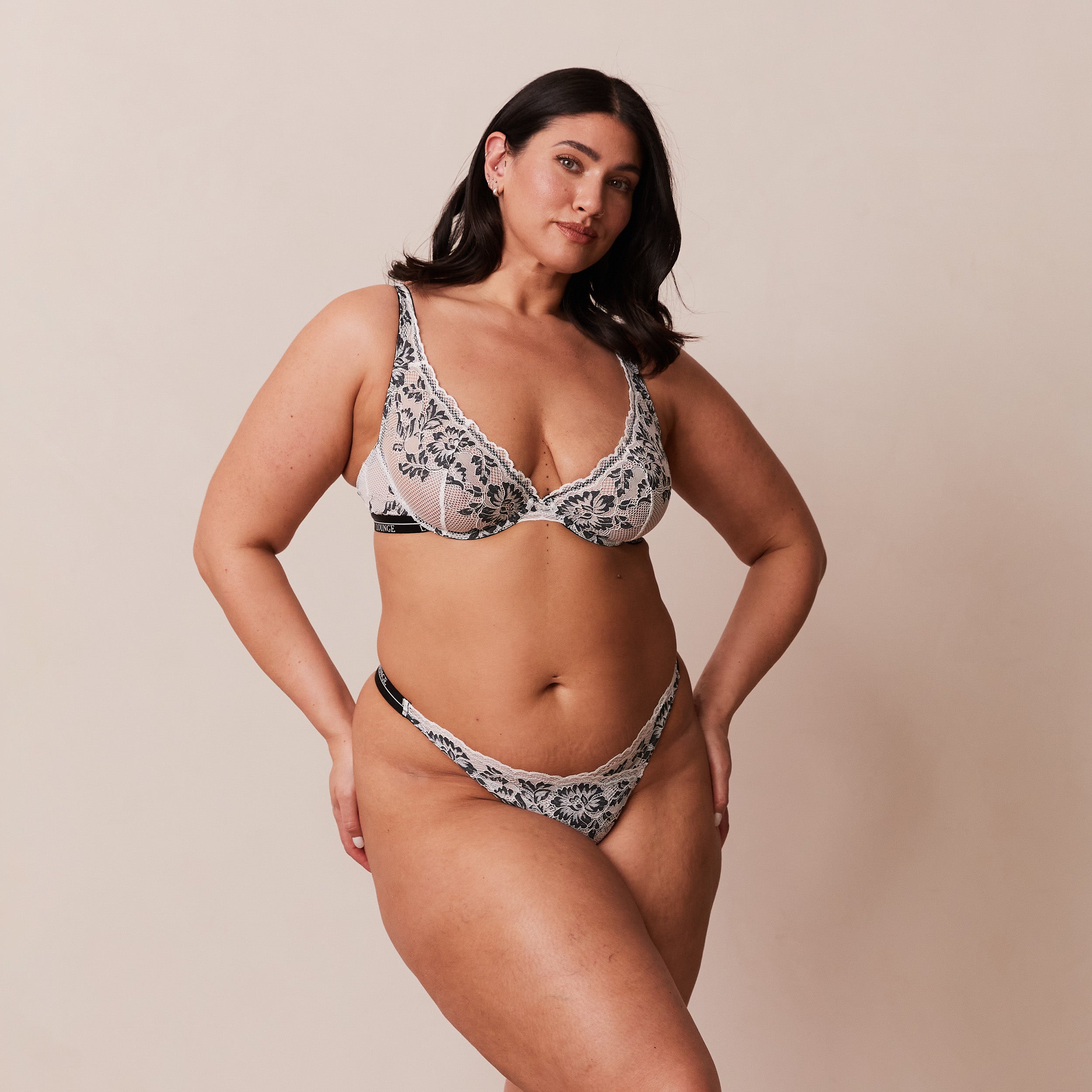 Luxury Balcony Bra Set - Comfortable Lace Underwire Push Up Bra for Women in White & Black | Perfect for Everyday Wear, Date Nights & Special Occasions