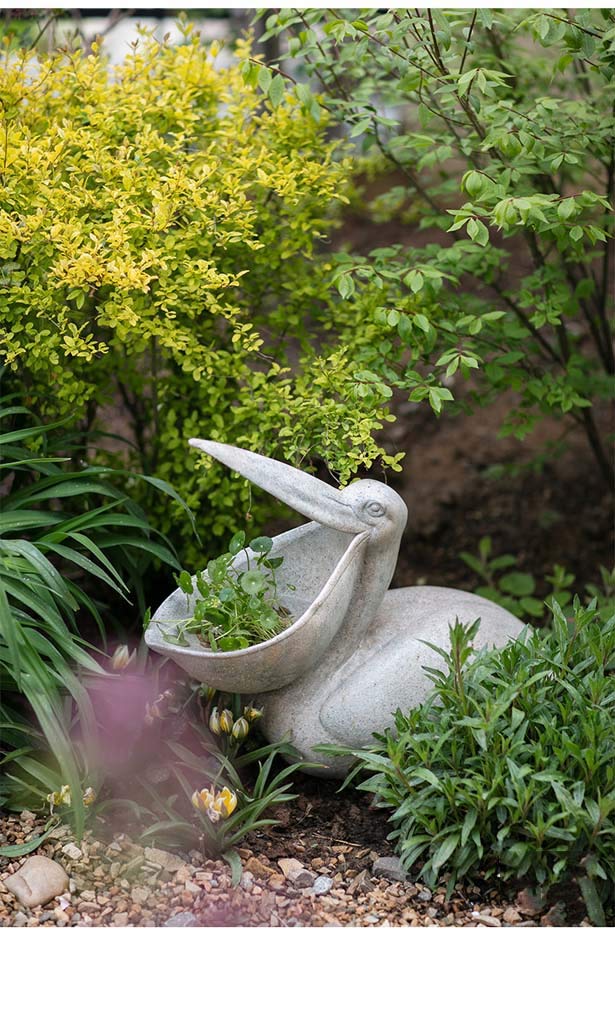 Garden Pelican Statue Sculpture - 17 Inch Resin Bird Animal Art Craft for Outdoor & Indoor Decoration | Perfect for Patio, Lawn, Poolside & Garden Decor