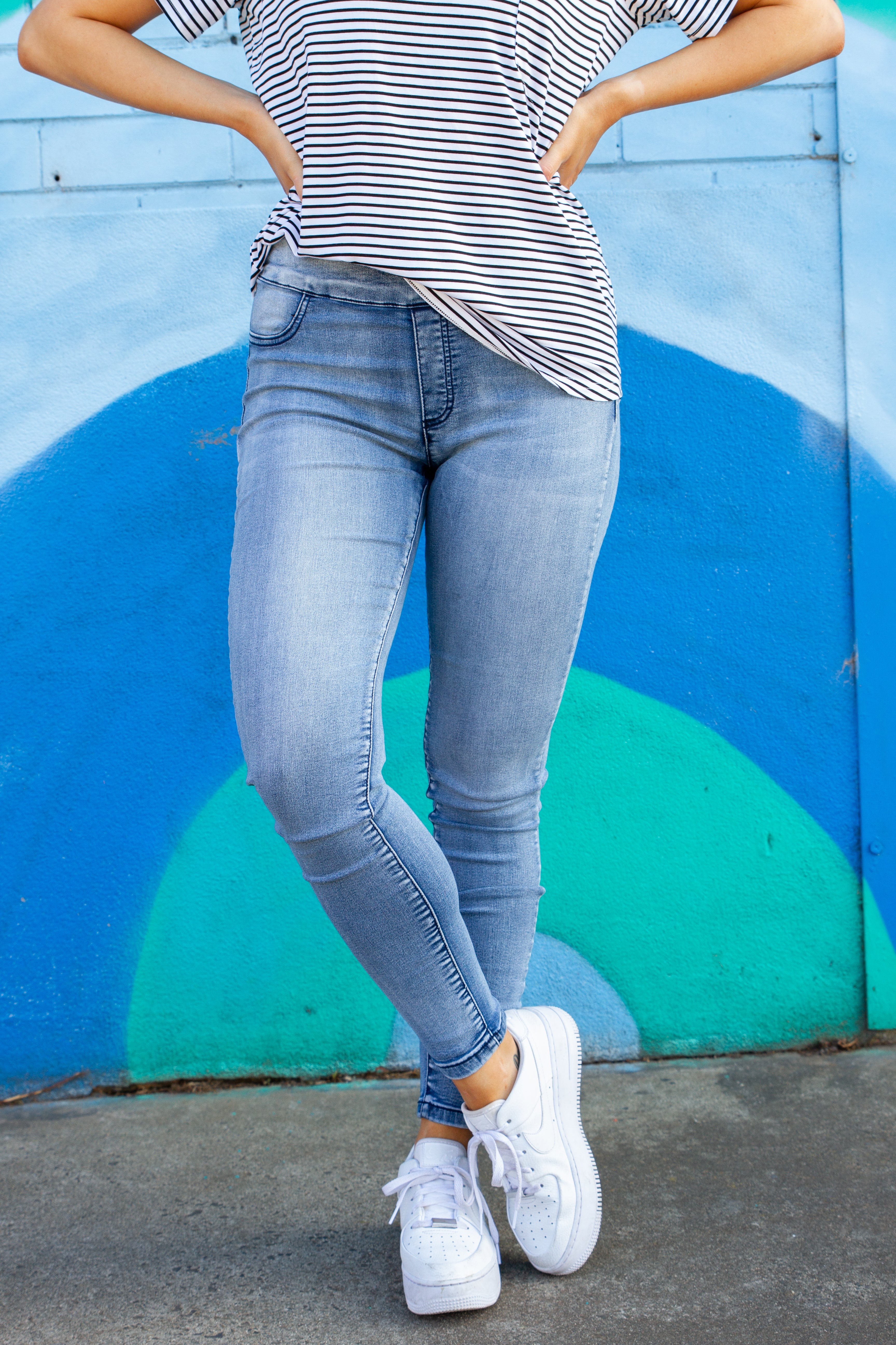 Men's Comfortable Crew Pull-On Jeans - Stretch Denim Pants for Casual Wear & Everyday Use