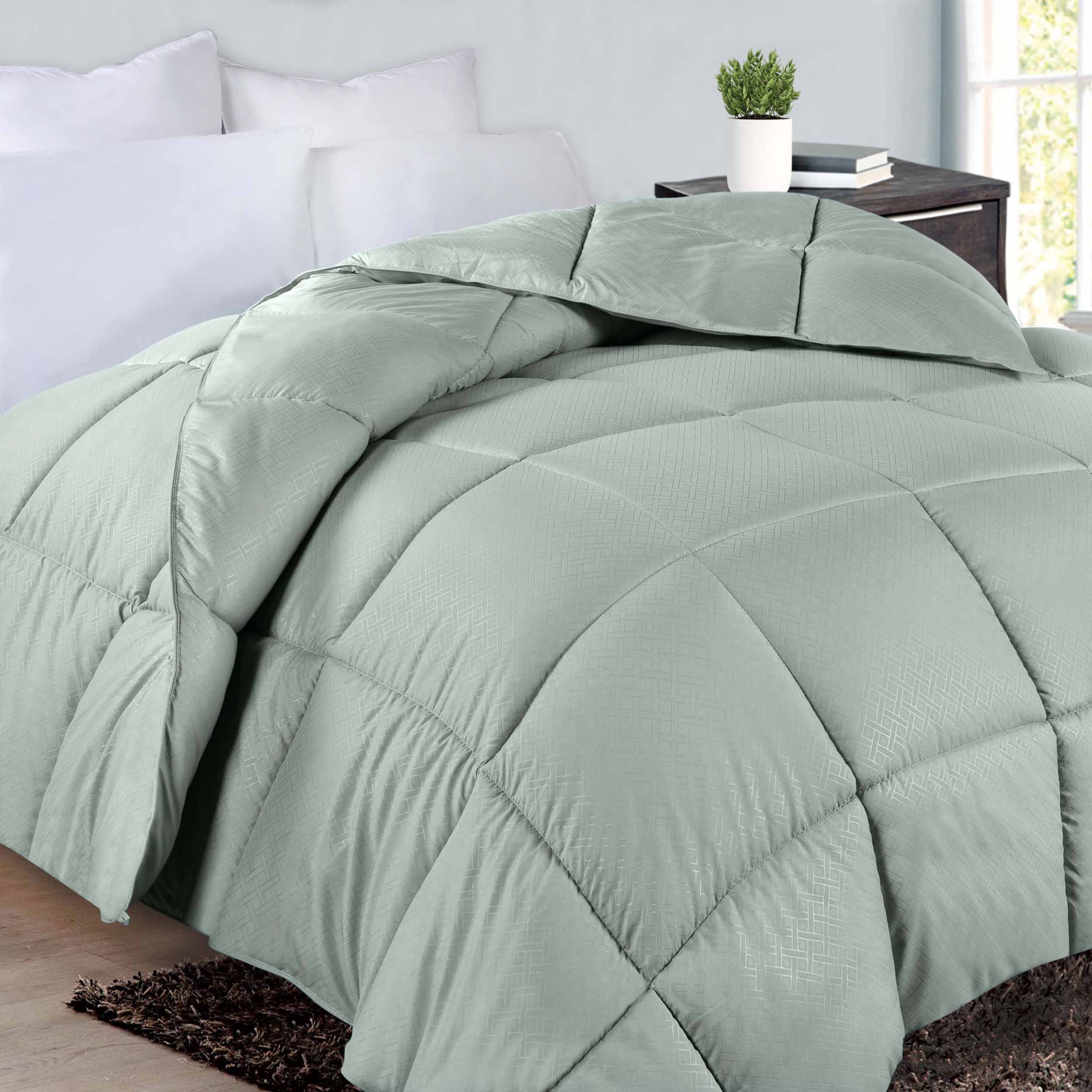 Luxury Basketweave Plush Down Alternative Comforter - Hypoallergenic & Breathable All-Season Bedding for Master Bedroom, Guest Room & Dorm