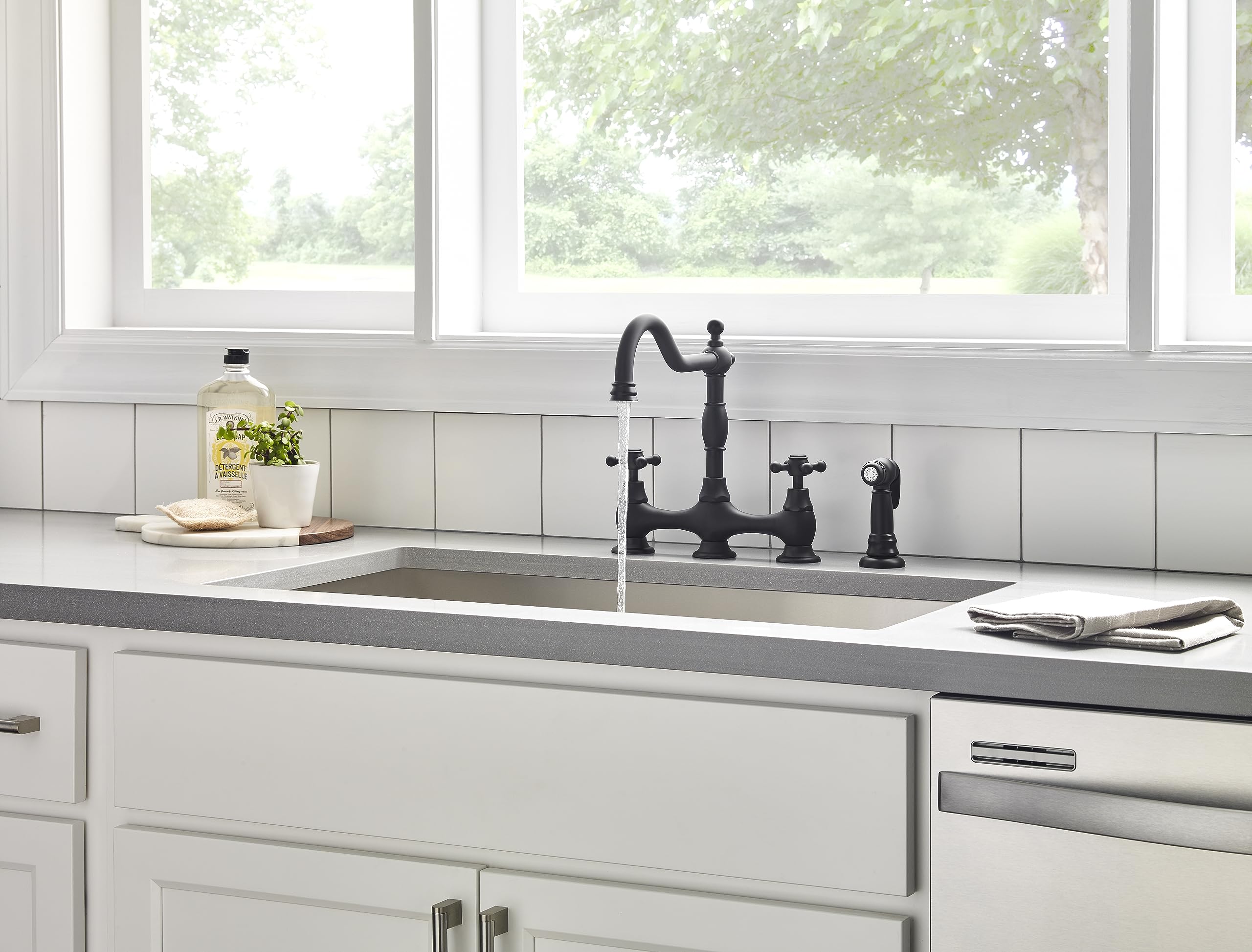 Gerber D404457BS Satin Black Kitchen Faucet - Modern Pull-Down Sprayer for Sink, Perfect for Home & Restaurant Use