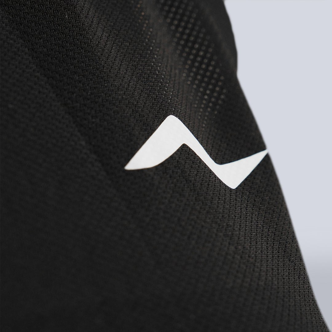 Eco-Friendly Women's Black Lightweight Running Singlet - Perfect for Marathon Training & Outdoor Workouts