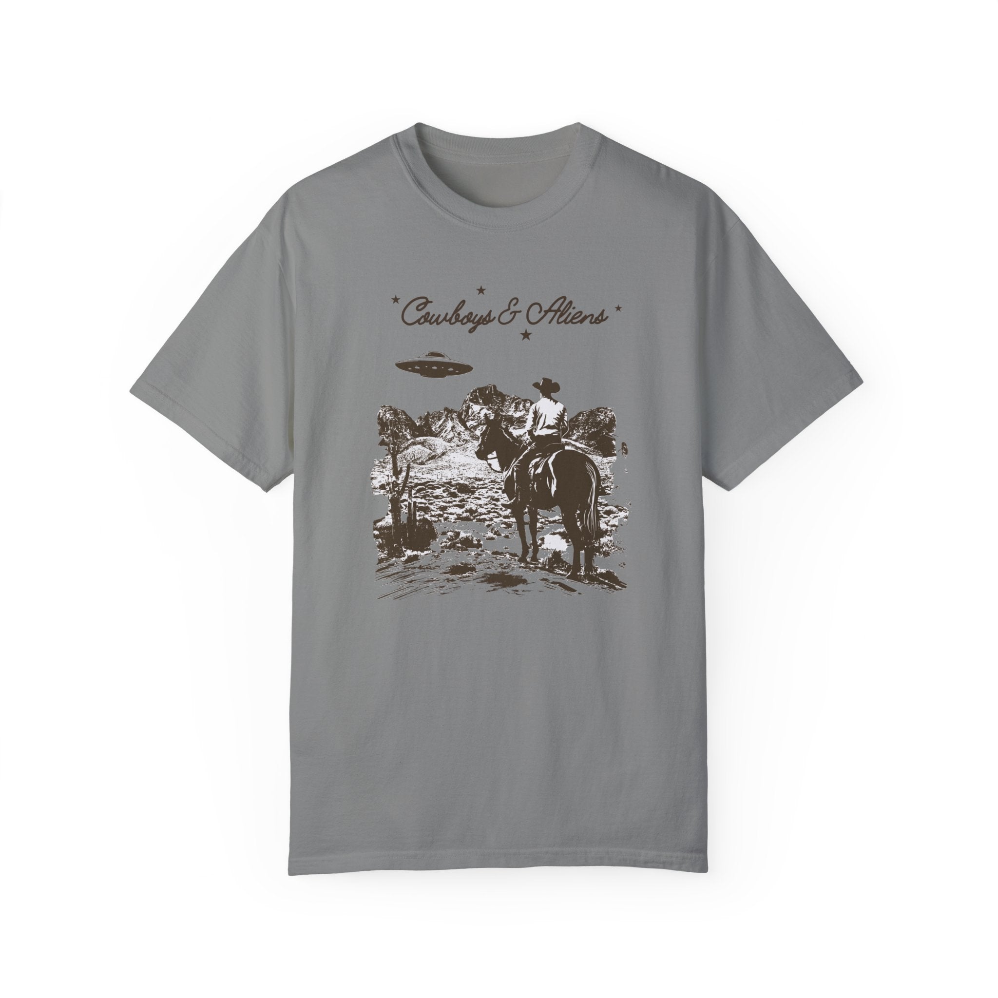 Vintage Cowboys & Aliens Graphic T-Shirt - Retro Sci-Fi Western Tee for Men & Women - Perfect for Cosplay, Halloween & Casual Wear