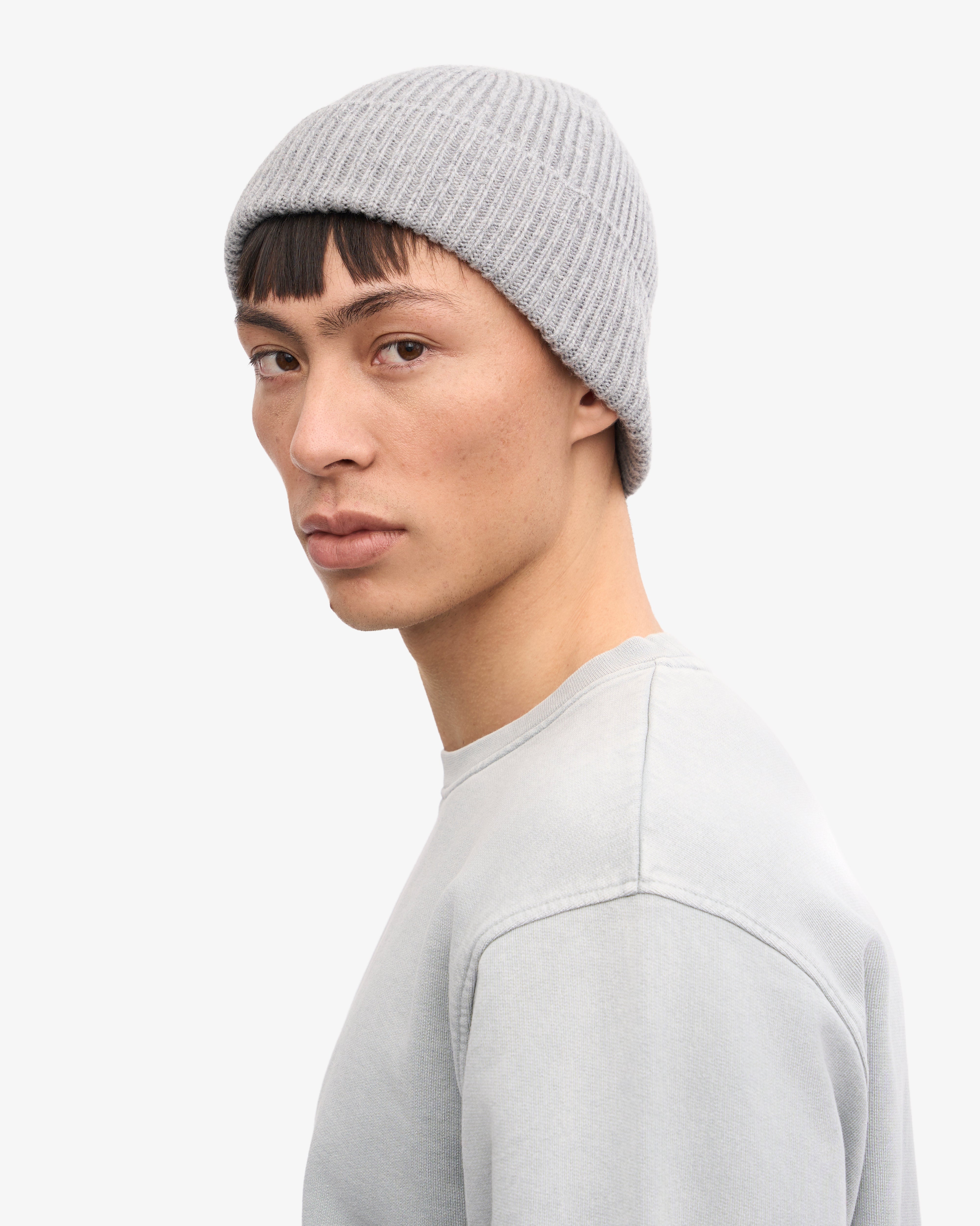 Premium Merino Wool Beanie for Men & Women - Soft & Warm Heather Grey Winter Hat for Skiing, Hiking & Outdoor Activities
