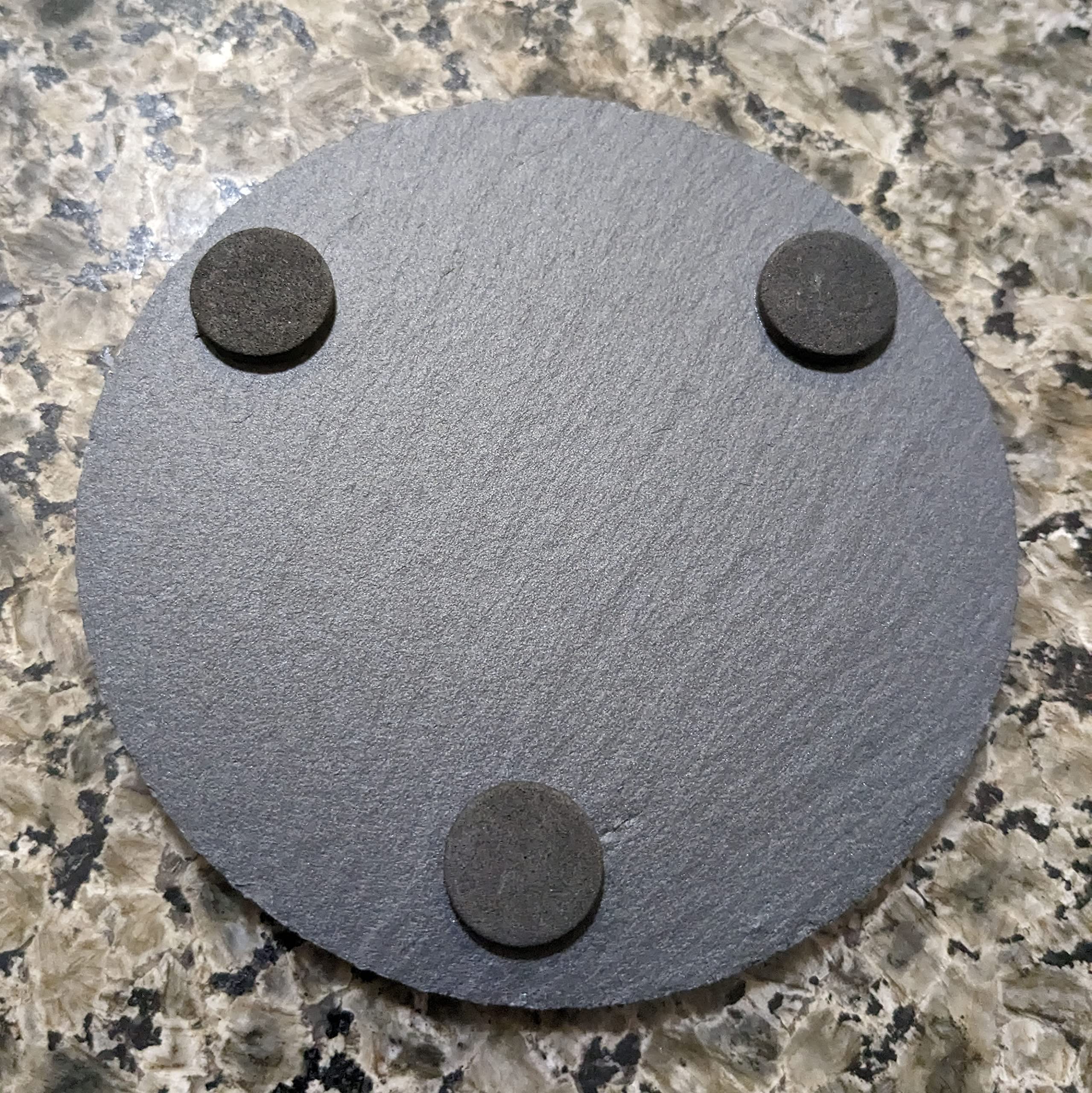 Beautiful Floral Coasters Set of 4 - Rustic Slate Round Coasters for Home Decor, Housewarming Gift - Perfect for Coffee Tables, Dining Tables, and Kitchen Countertops