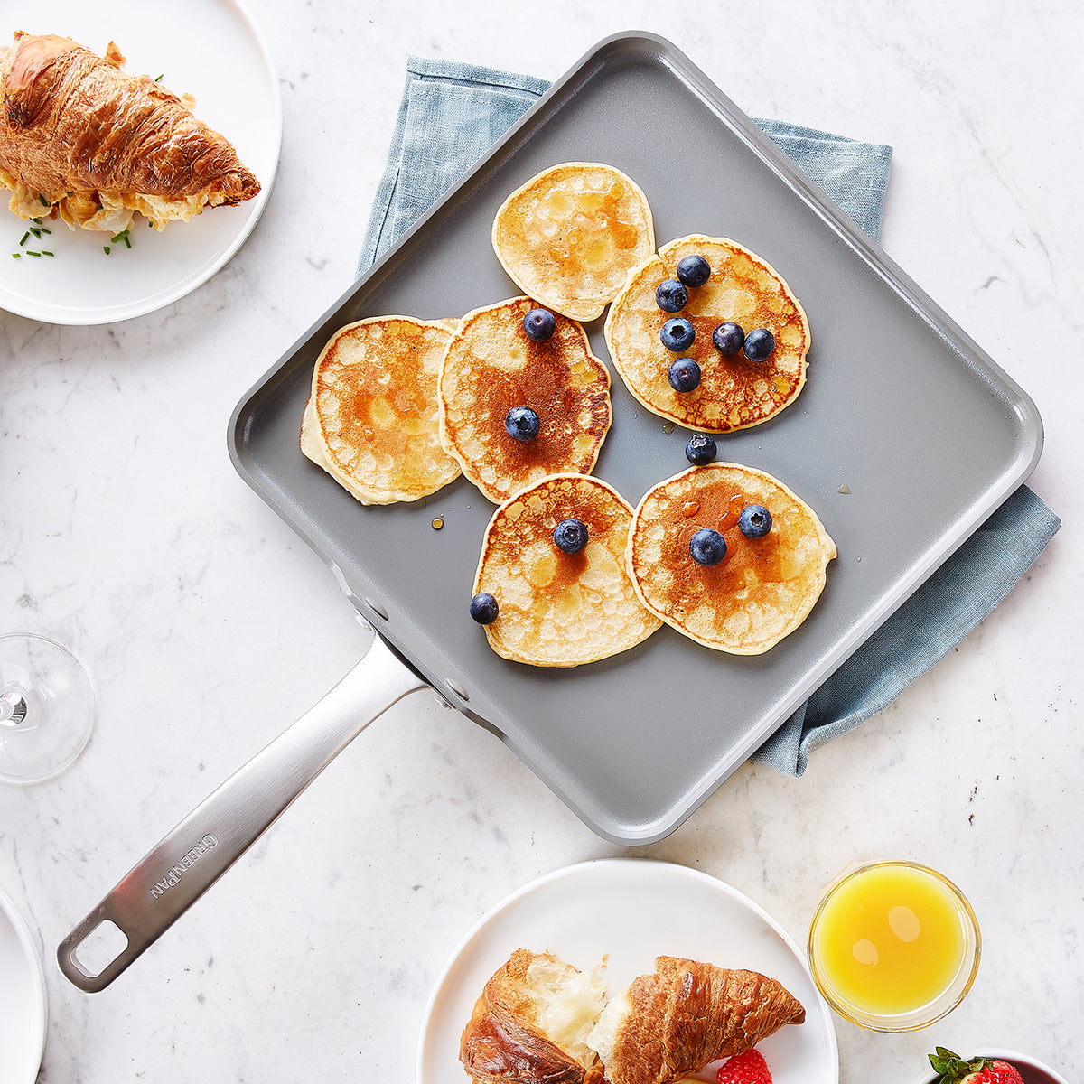 Chatham Ceramic Nonstick 11-Inch Square Griddle Pan - Perfect for Pancakes, Eggs & Grilled Cheese - Ideal for Stovetop & Oven Cooking