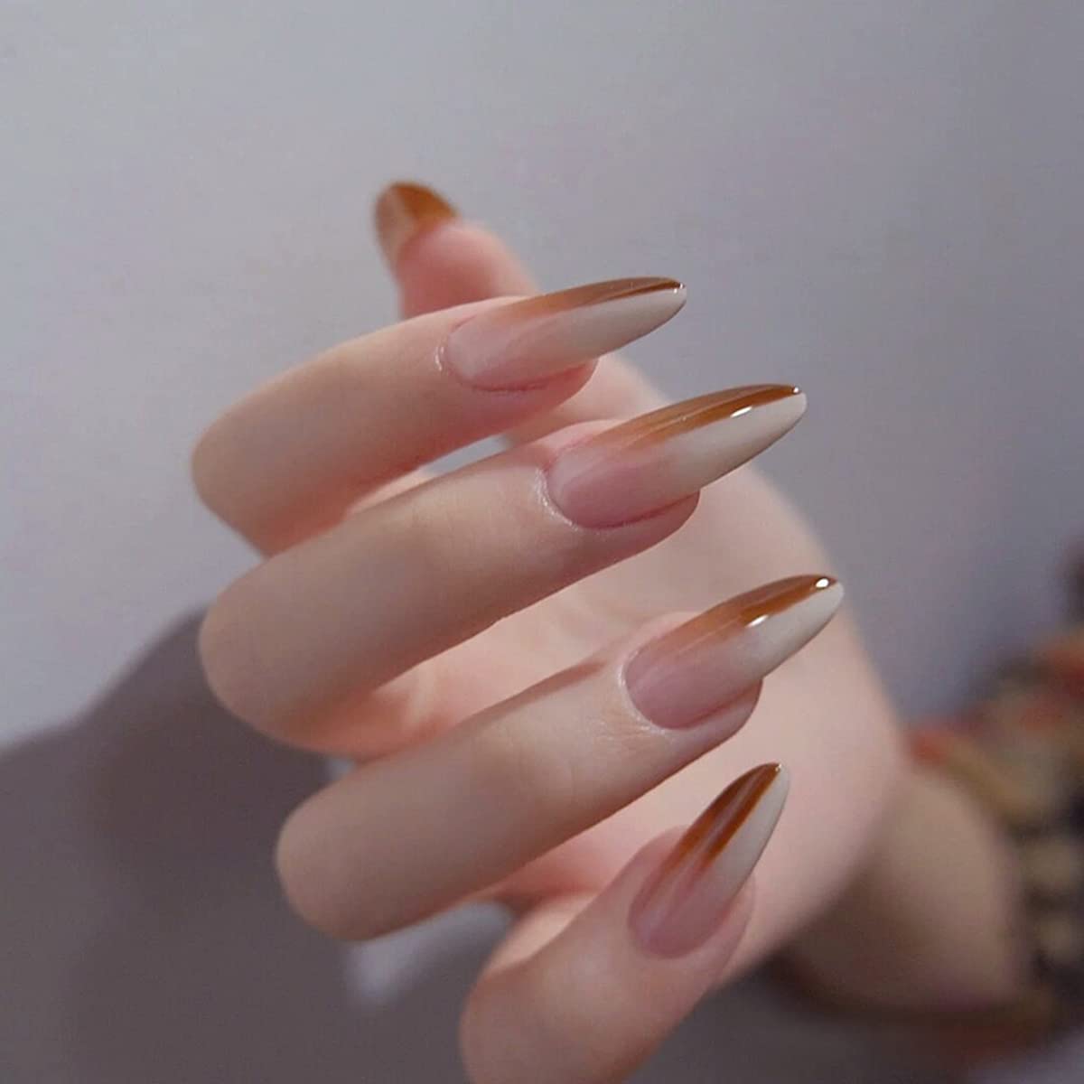 Glossy Long Press on Fake Nails - 24PCS Gradient Two-Tone Stiletto Artificial Nails, Full Cover Acrylic False Nails Set for Women & Girls - Perfect for Parties, Weddings, and Special Occasions