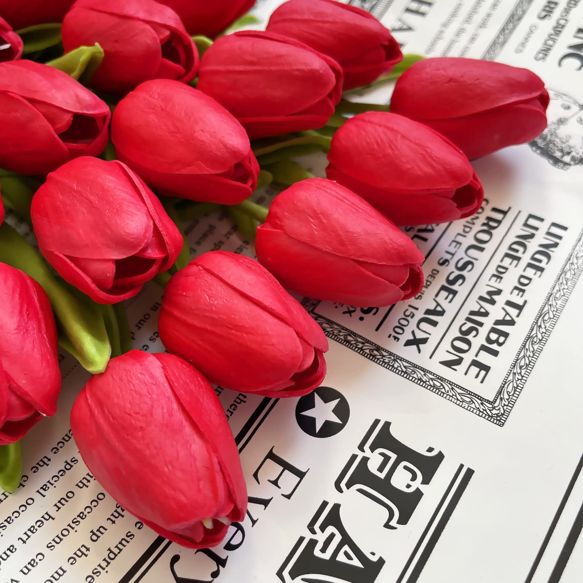 UKELER 24 Pcs Fragrant Red Artificial Tulip Flowers - 13.5 Inch Tall Silk Tulips for Home Decor, Kitchen, Wedding Centerpieces, Wreath Arrangements - Perfect for Spring Decor, Table Centerpieces & DIY Floral Projects