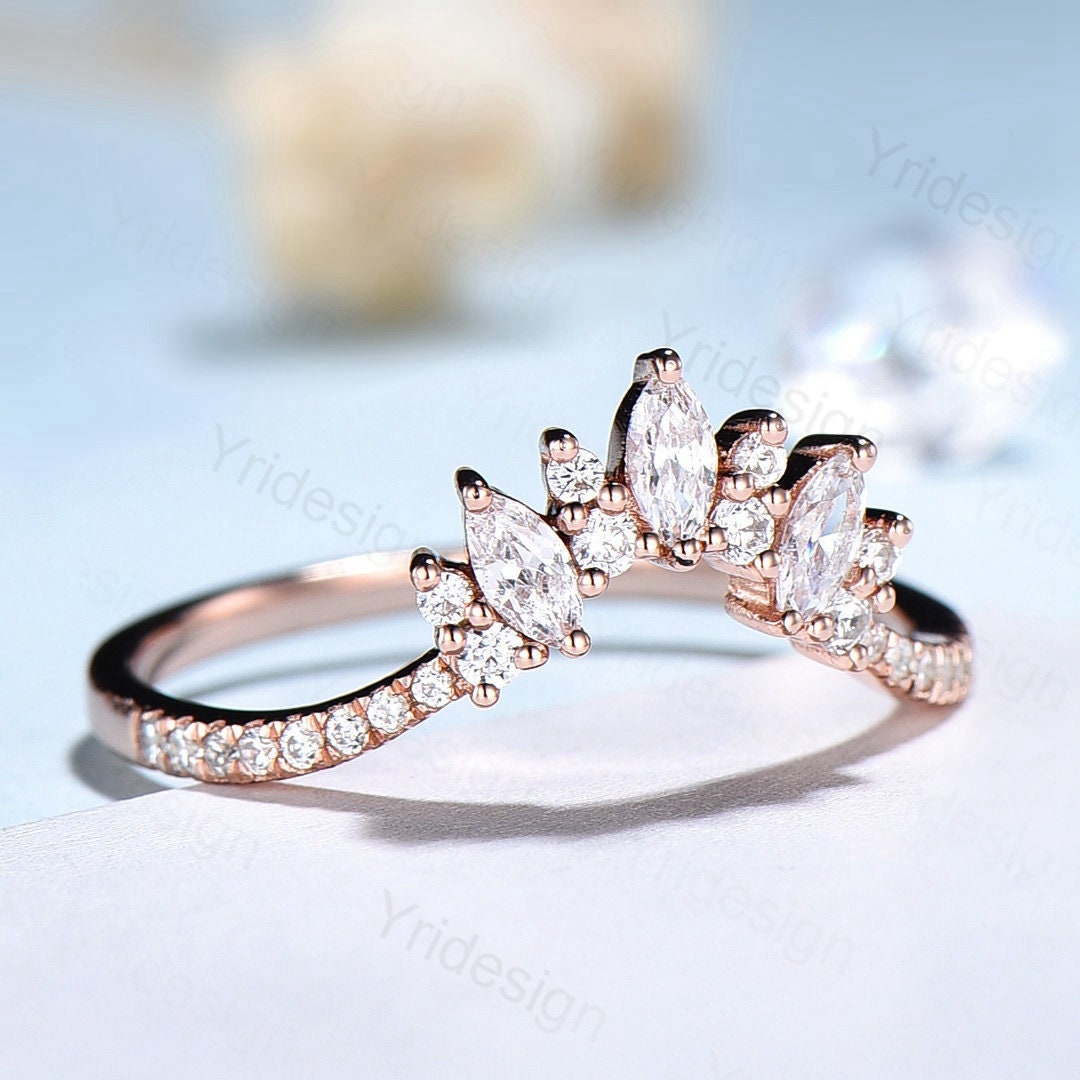 Moissanite Wedding Band for Women - Rose Gold Vintage Marquise Diamond Engagement Ring, Unique Curved V-Shaped Matching Stackable Bridal Ring Set - Perfect for Wedding, Anniversary, Promise Gift & Everyday Elegance