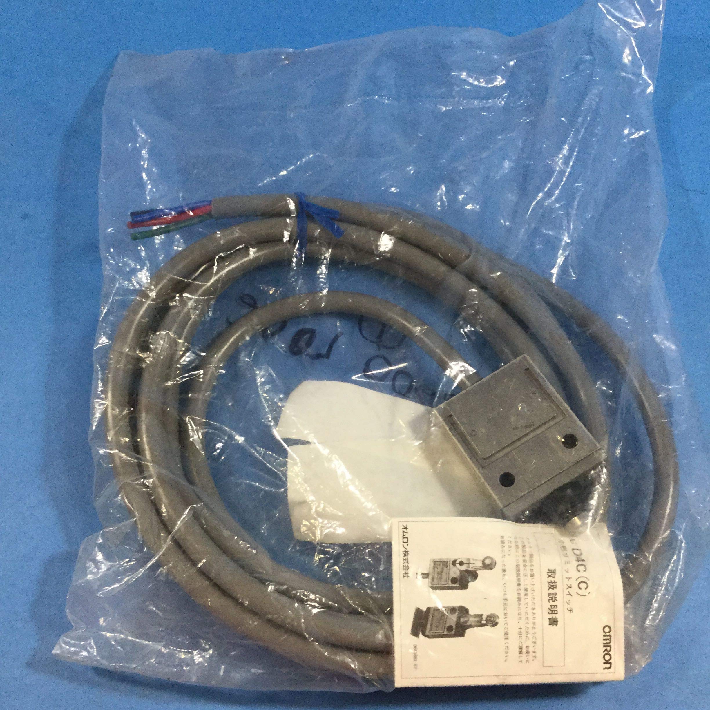 Miniature Limit Switch - Compact & Durable Micro Switch for Industrial Automation, Robotics, and DIY Projects | Perfect for CNC Machines, 3D Printers, and Home Appliances