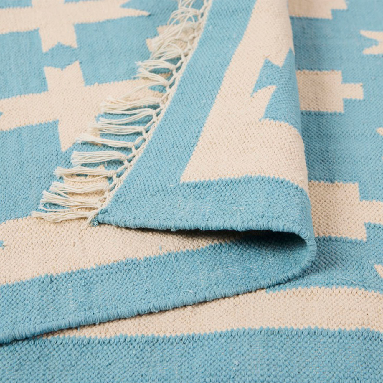 Chunky Cotton Sky Blue Area Rug - Soft and Durable Handmade Rug for Living Room, Bedroom, Nursery - Perfect for Cozy Home Decor and Modern Interior Design