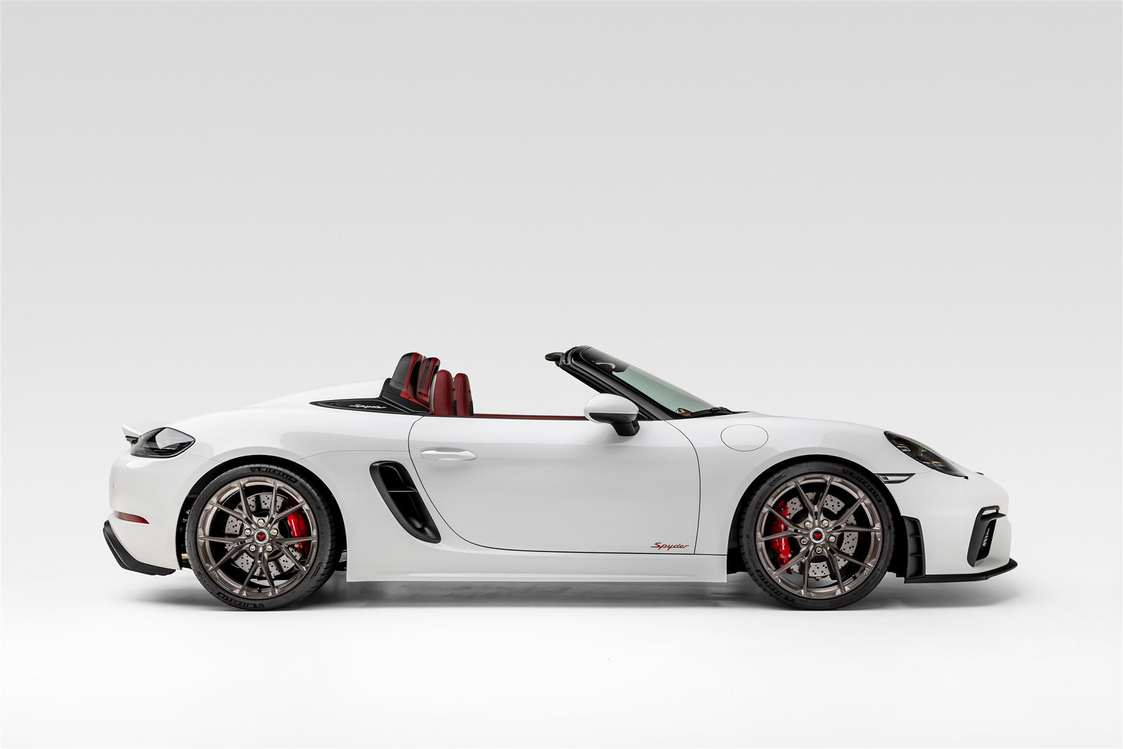 Porsche 718 Spyder VFA 103 Diecast Model Car - 1:18 Scale Collectible Toy for Adults & Kids - Perfect for Display, Gifts & Car Enthusiast Collections
